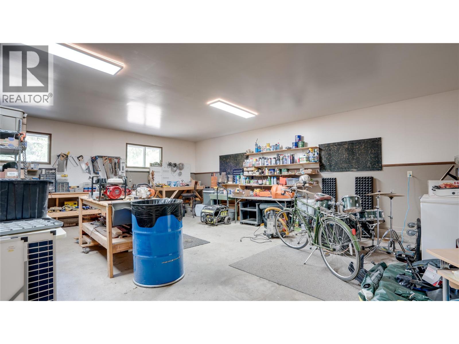 3545 Shaw Road, Falkland, British Columbia  V0E 1W1 - Photo 41 - 10397881