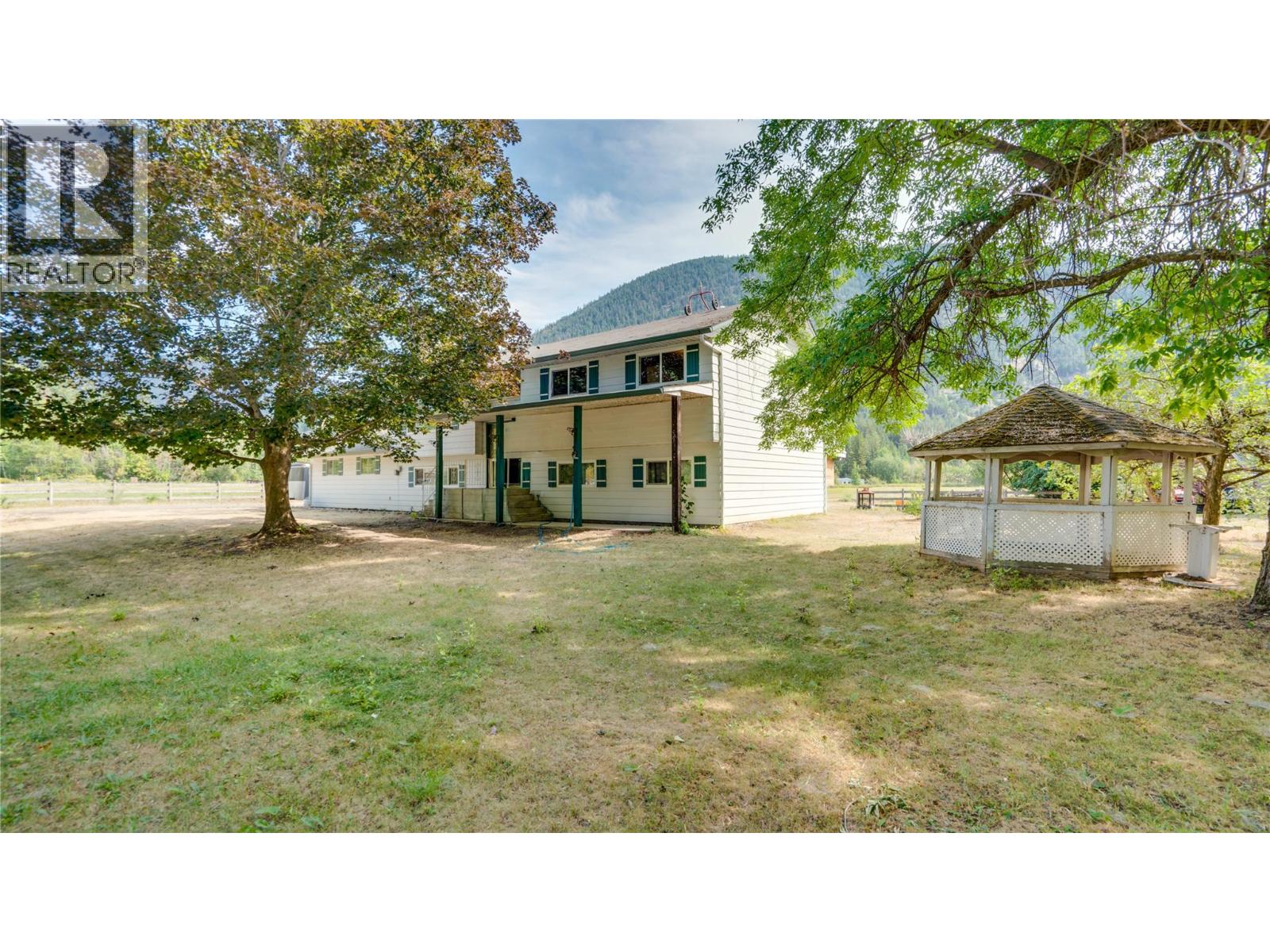 3545 Shaw Road, Falkland, British Columbia  V0E 1W1 - Photo 47 - 10397881