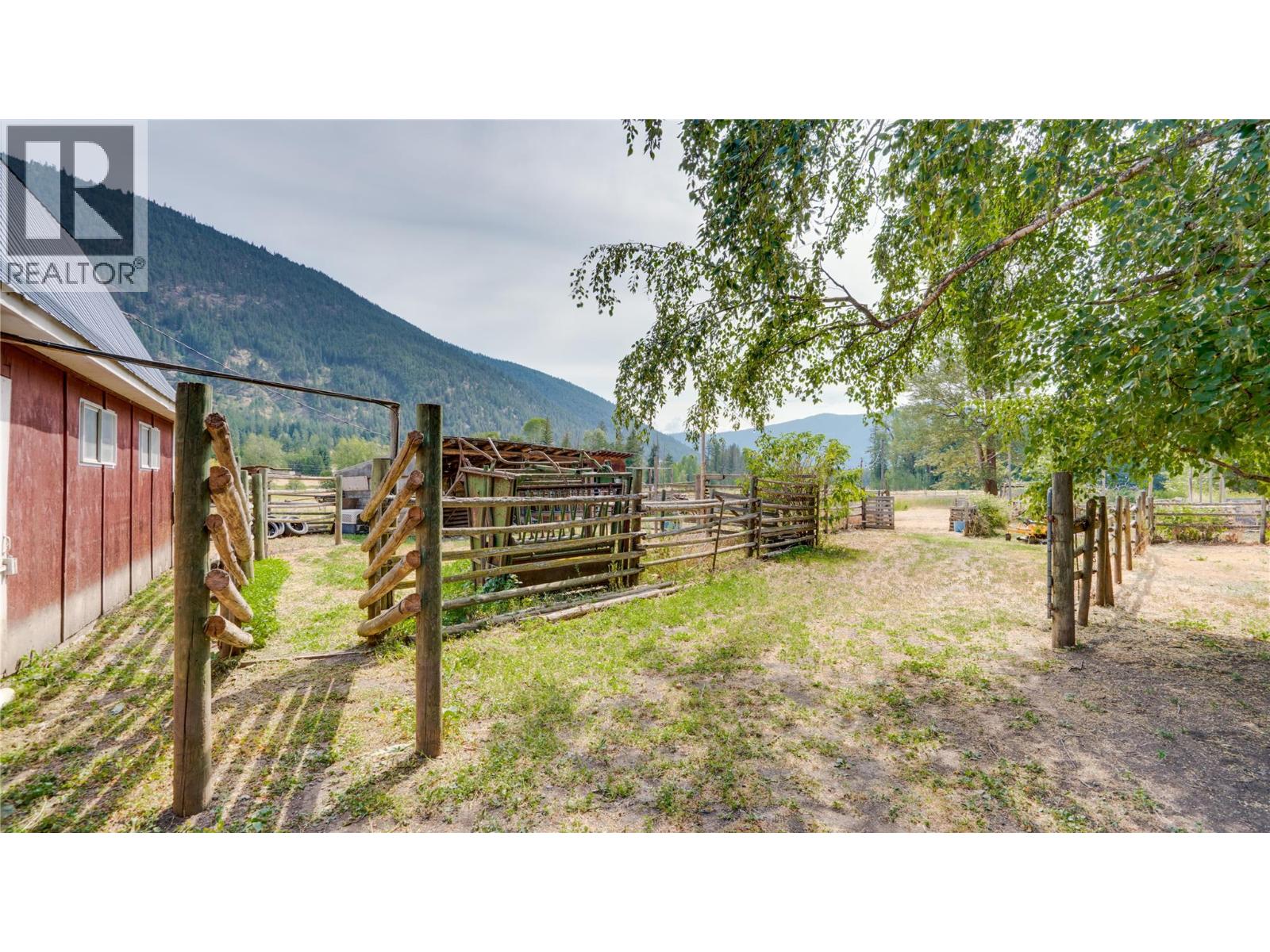 3545 Shaw Road, Falkland, British Columbia  V0E 1W1 - Photo 48 - 10397881