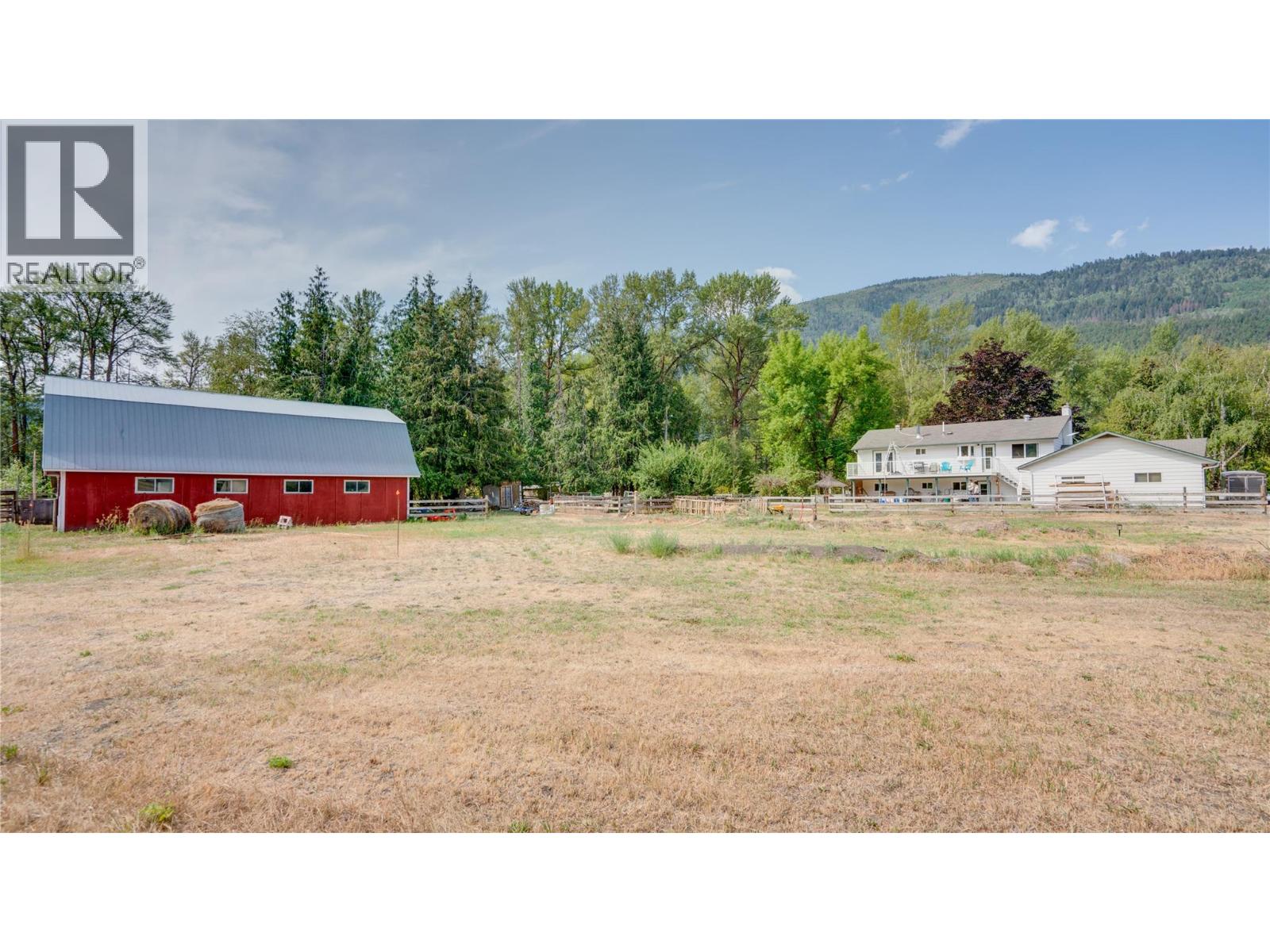 3545 Shaw Road, Falkland, British Columbia  V0E 1W1 - Photo 49 - 10397881