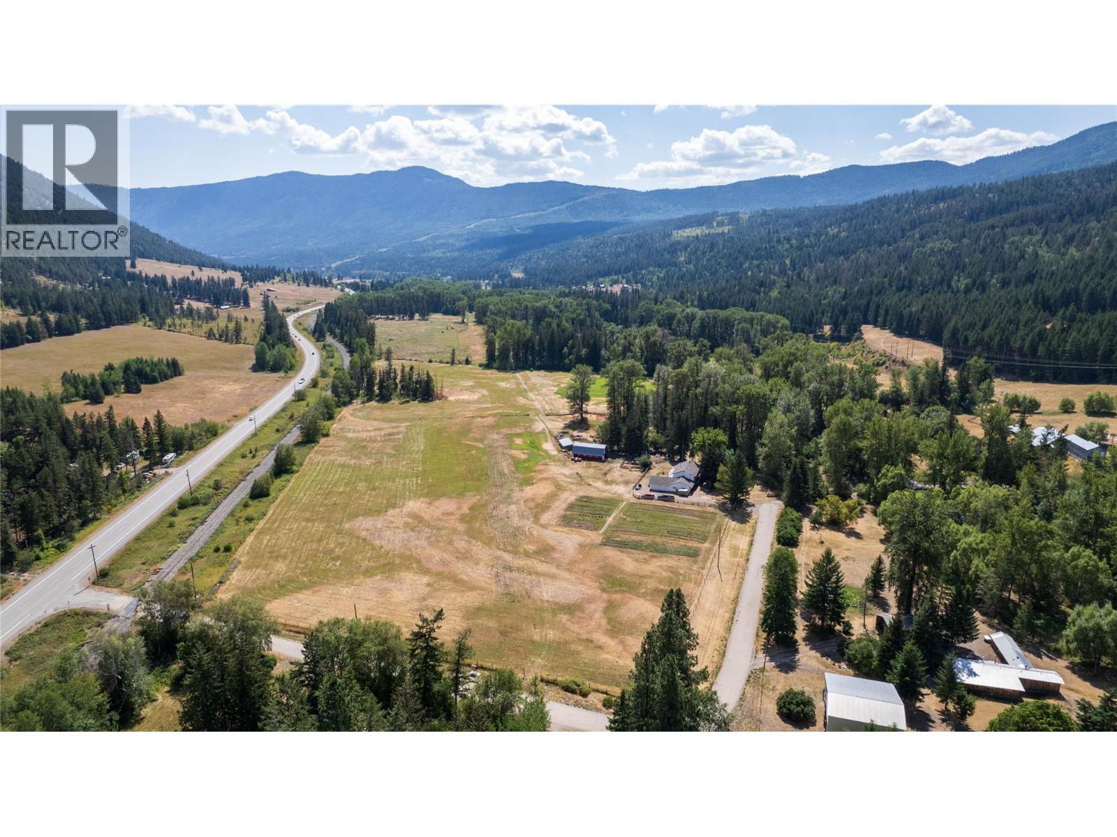 3545 Shaw Road, Falkland, British Columbia  V0E 1W1 - Photo 65 - 10397881