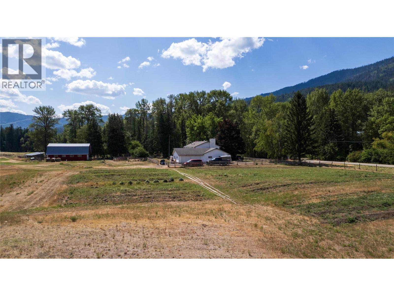 3545 Shaw Road, Falkland, British Columbia  V0E 1W1 - Photo 67 - 10397881