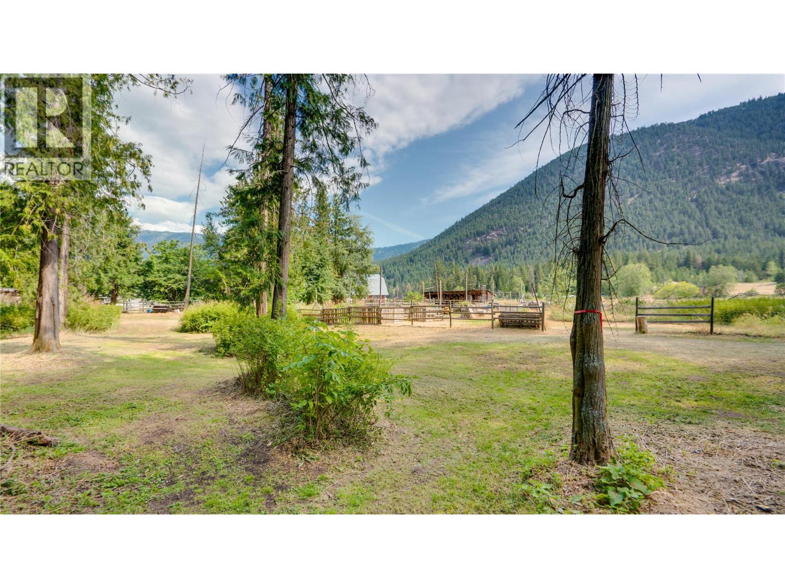 3545 Shaw Road, Falkland, British Columbia  V0E 1W1 - Photo 83 - 10397881