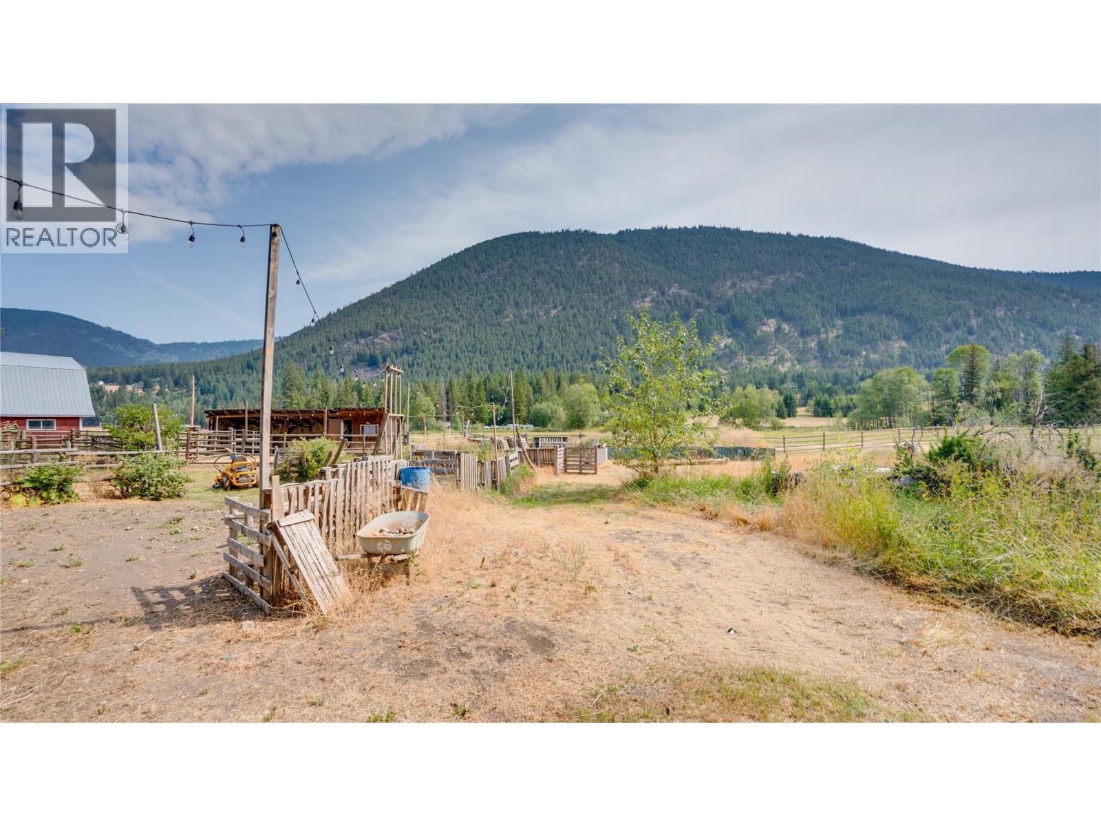 3545 Shaw Road, Falkland, British Columbia  V0E 1W1 - Photo 85 - 10397881