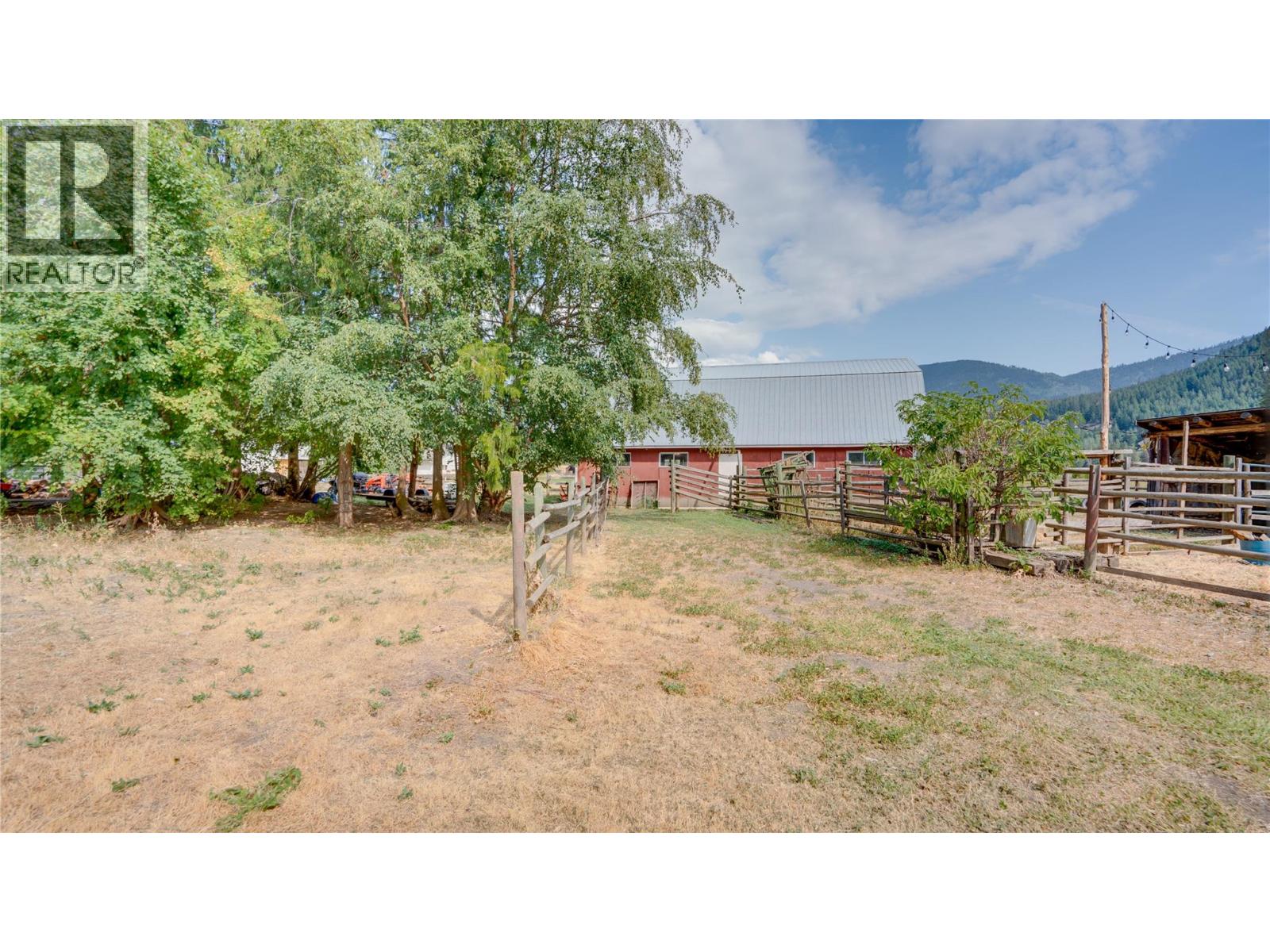 3545 Shaw Road, Falkland, British Columbia  V0E 1W1 - Photo 87 - 10397881
