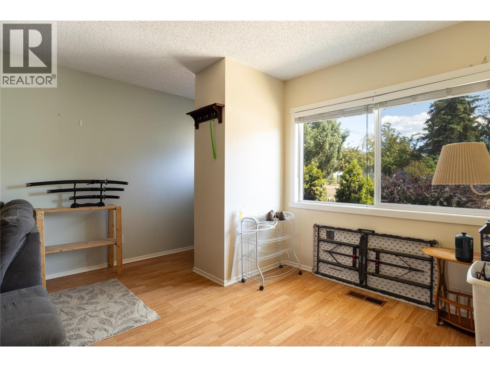 3004 38 Street, Vernon, British Columbia  V1T 6H6 - Photo 13 - 10397419