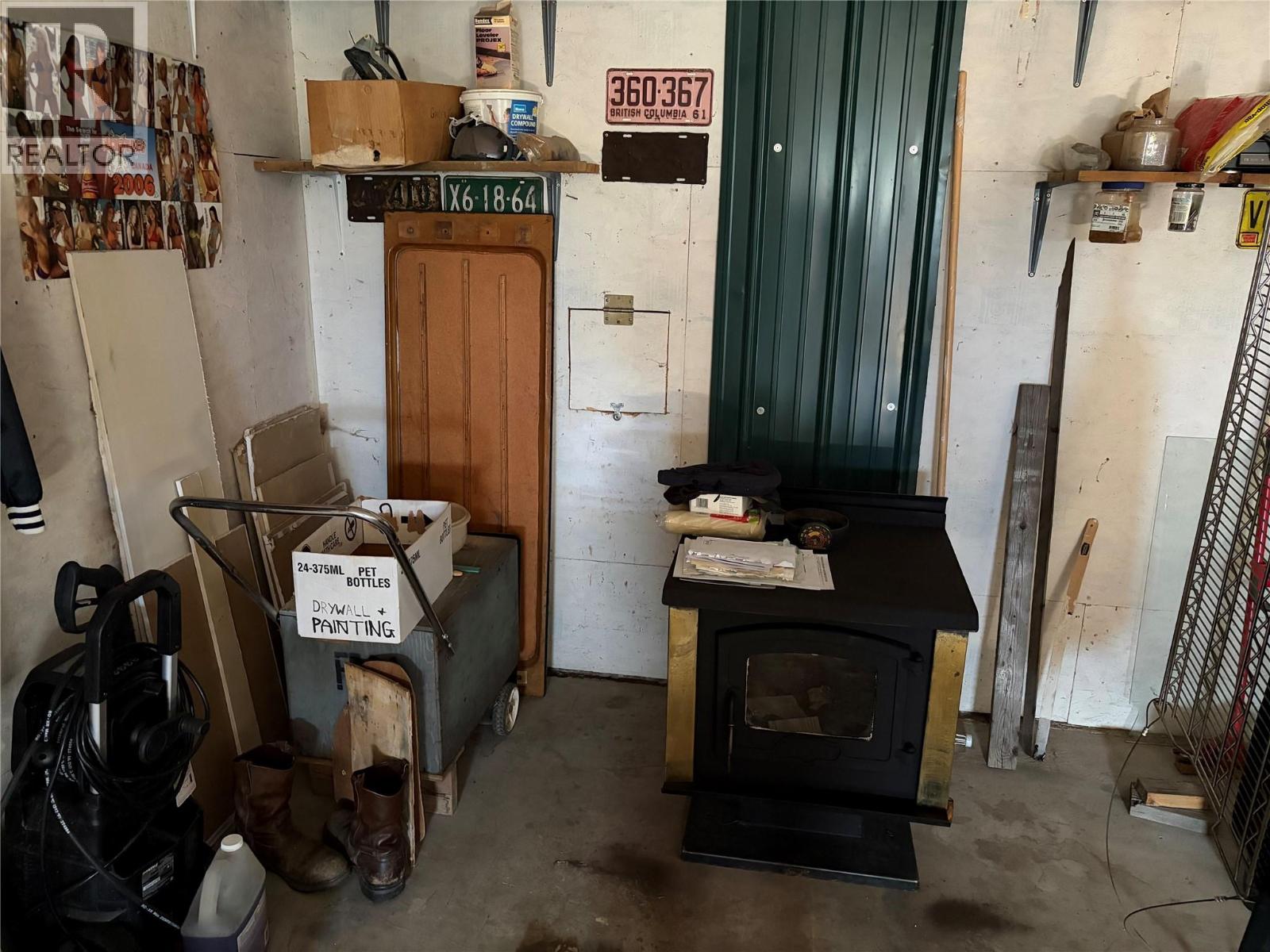 7465 Broadwater Road, Castlegar, British Columbia  V1N 4V8 - Photo 23 - 10396818