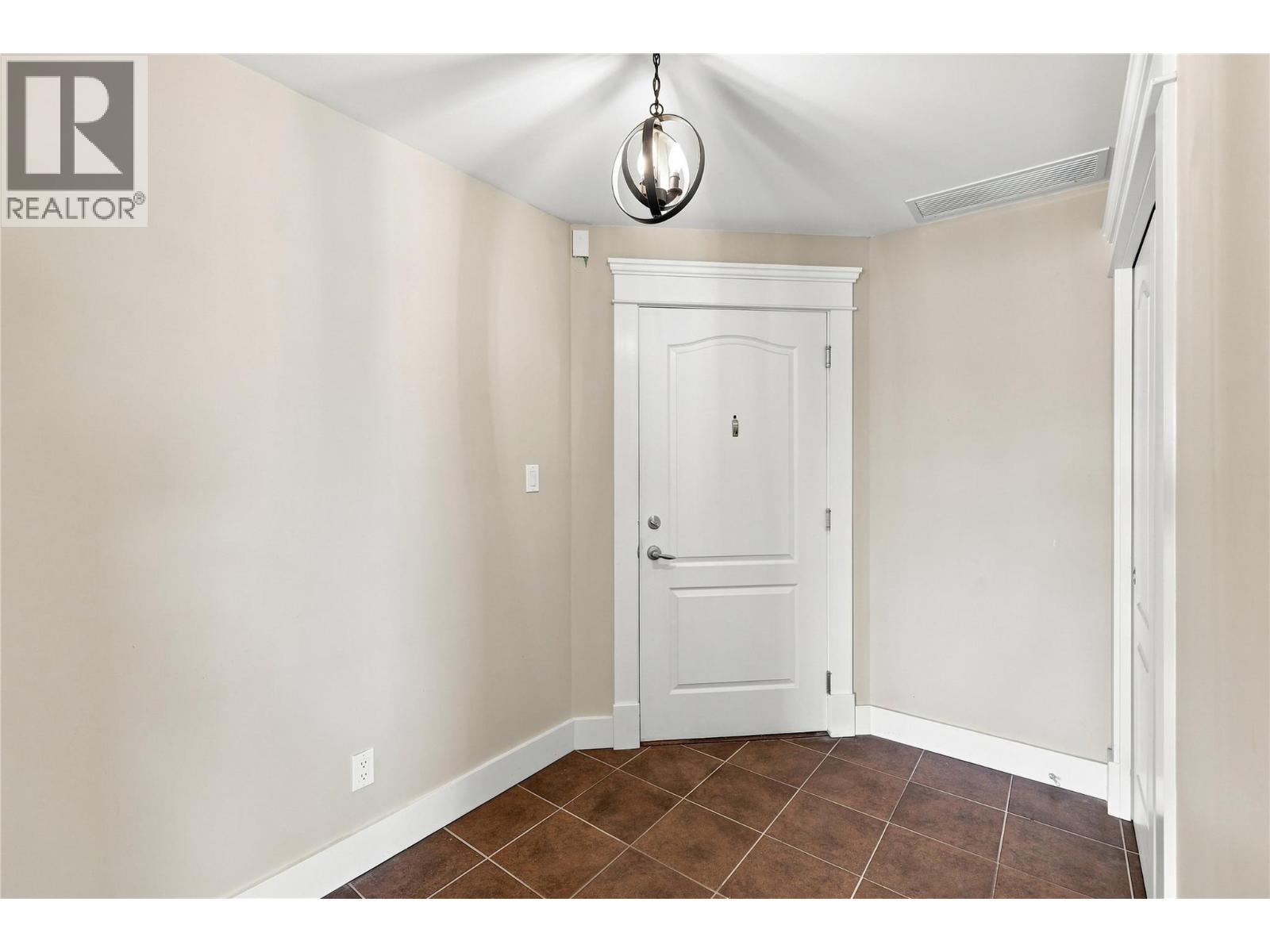 975 Victoria Street W Unit# 503, Kamloops, British Columbia  V2C 0C2 - Photo 6 - 10398044