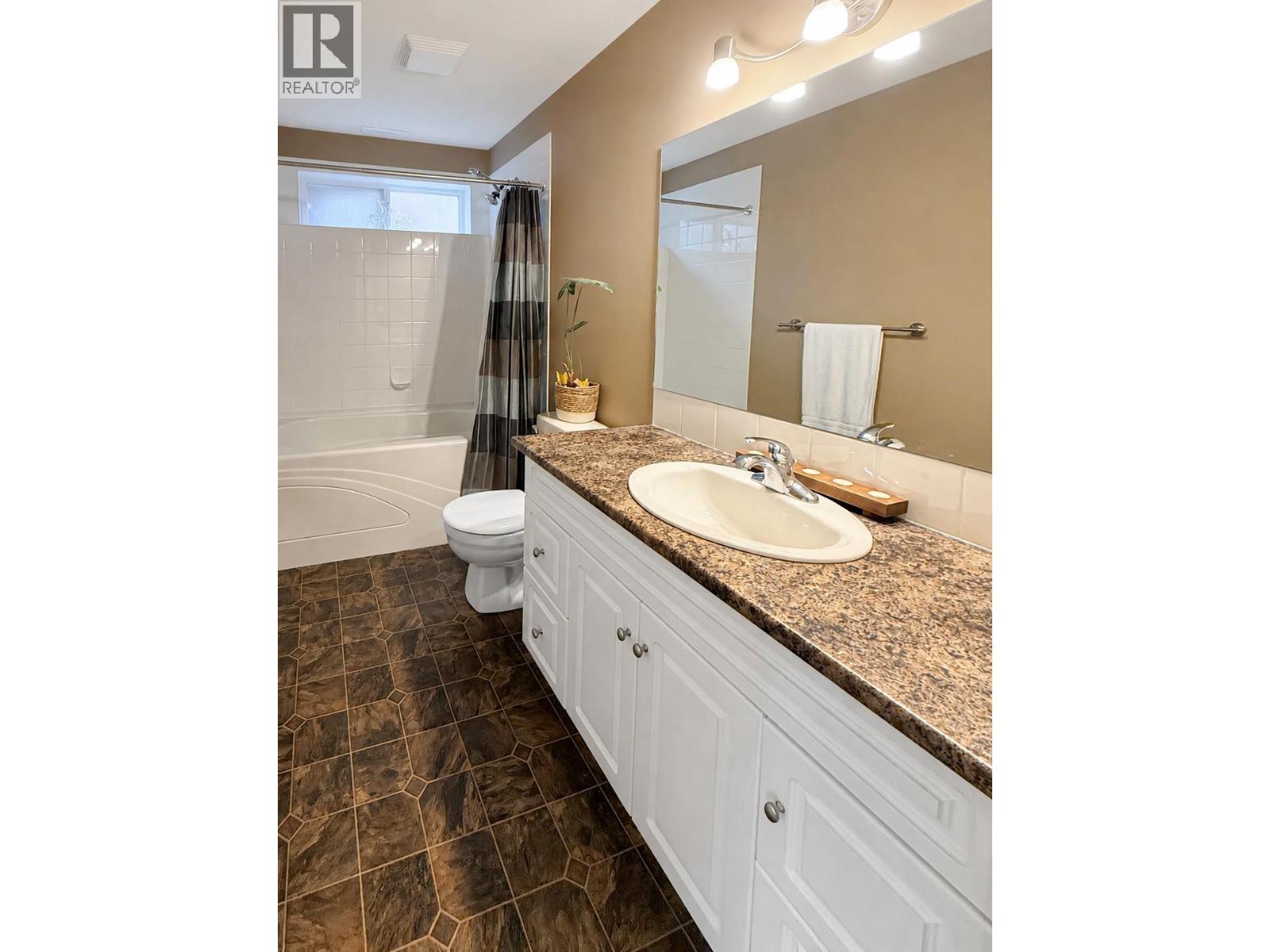 1704 2nd Ave S, Cranbrook, British Columbia  V1C 0A1 - Photo 11 - 10397915