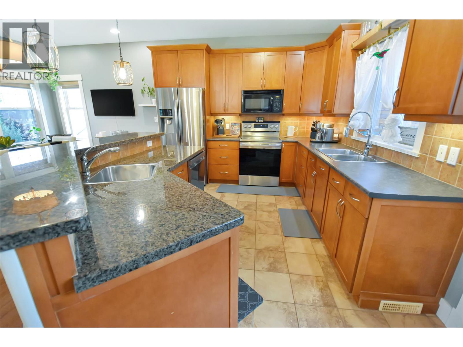 1704 2nd Ave S, Cranbrook, British Columbia  V1C 0A1 - Photo 32 - 10397915