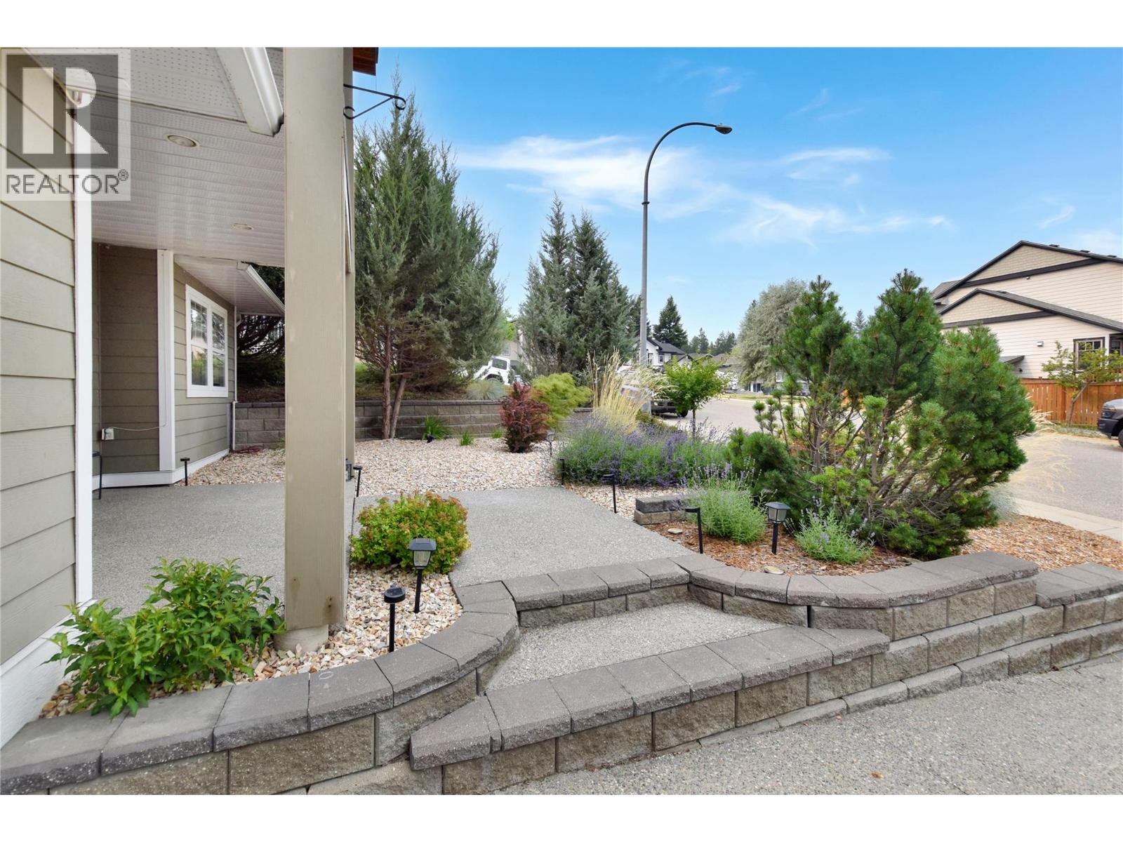 1704 2nd Ave S, Cranbrook, British Columbia  V1C 0A1 - Photo 4 - 10397915