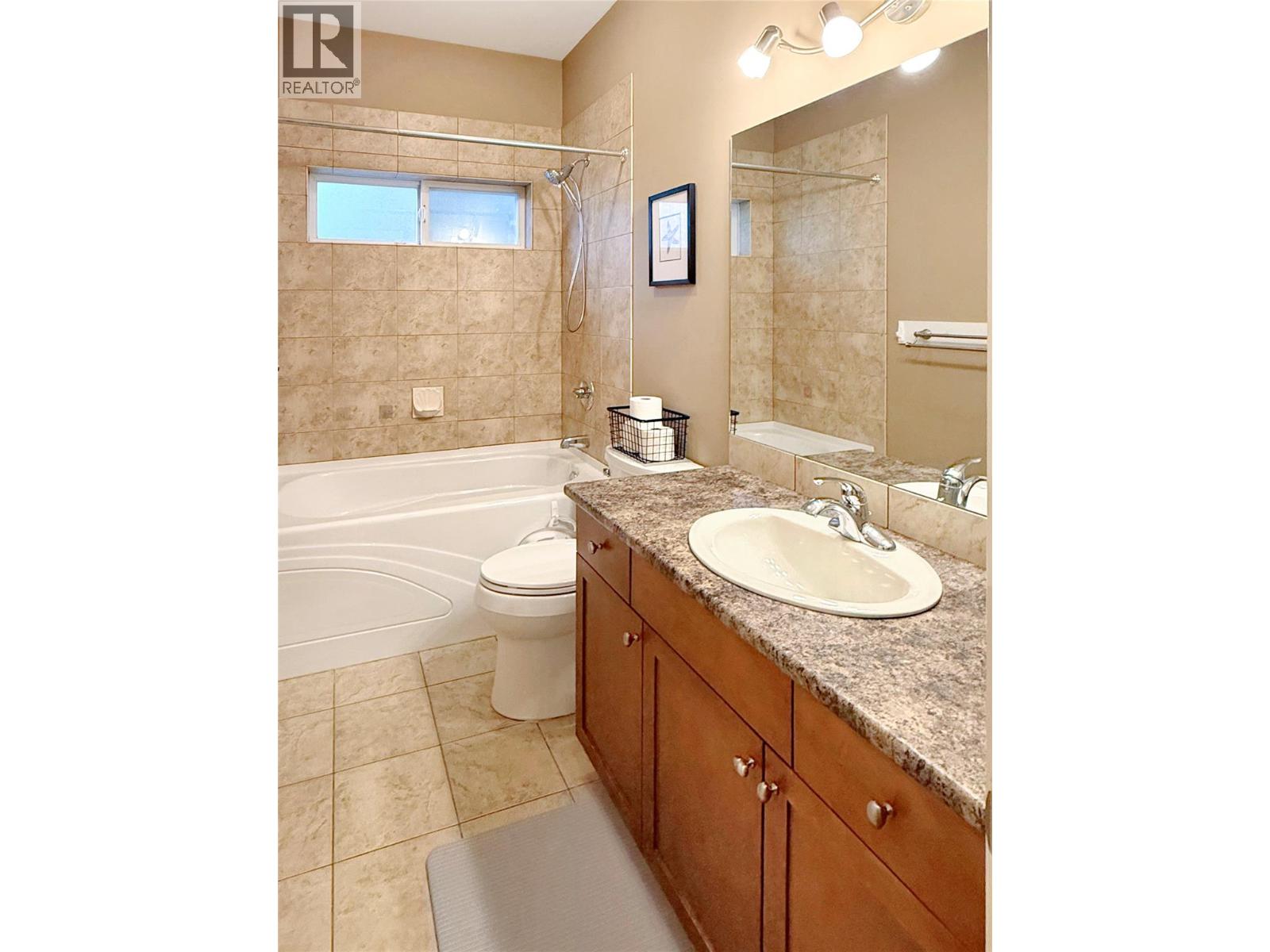1704 2nd Ave S, Cranbrook, British Columbia  V1C 0A1 - Photo 40 - 10397915