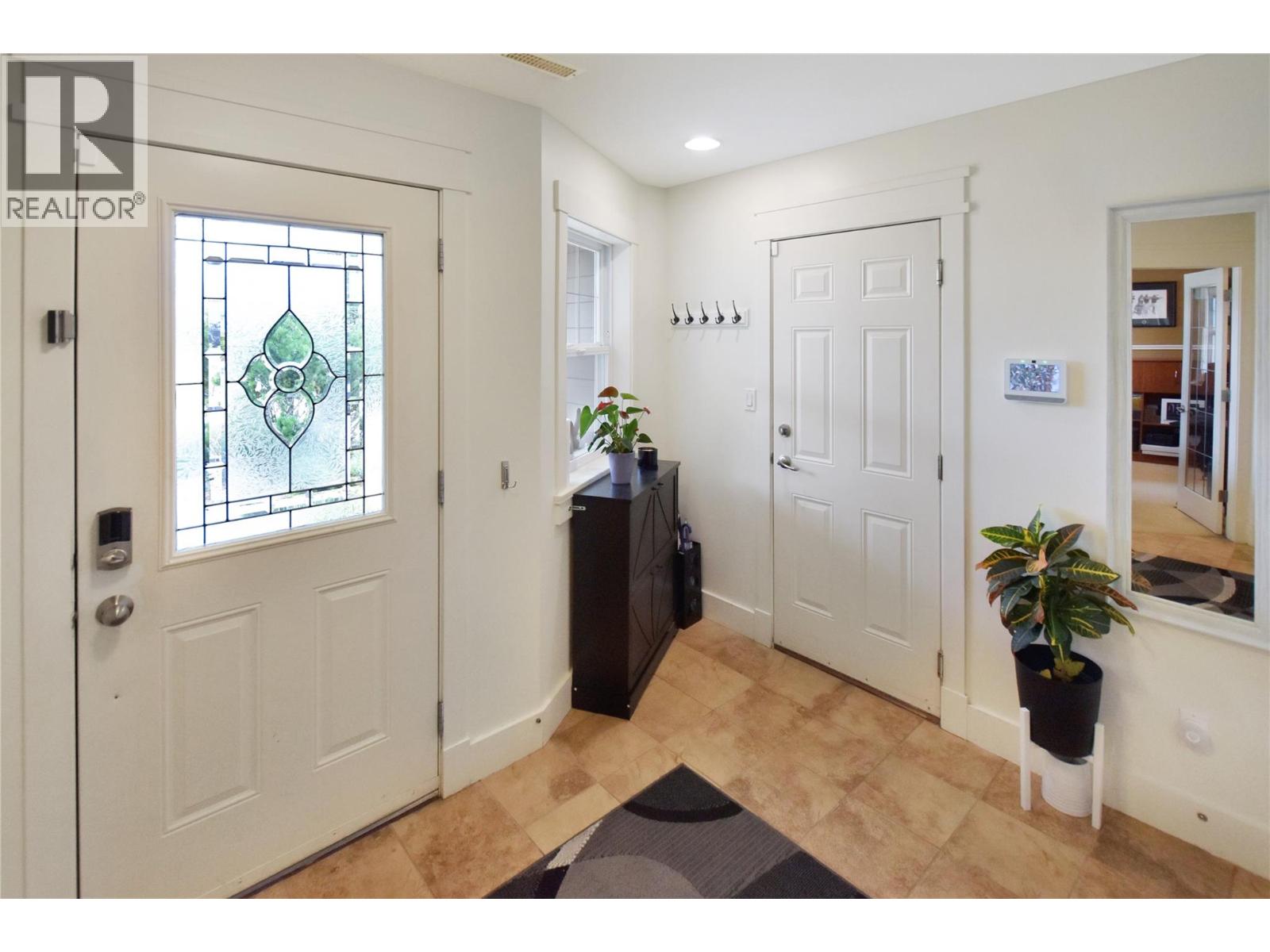 1704 2nd Ave S, Cranbrook, British Columbia  V1C 0A1 - Photo 7 - 10397915