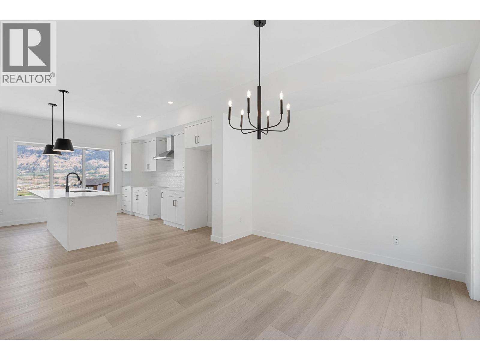 430 Arrowleaf Rise, Coldstream, British Columbia  V1B 2M4 - Photo 10 - 10397888
