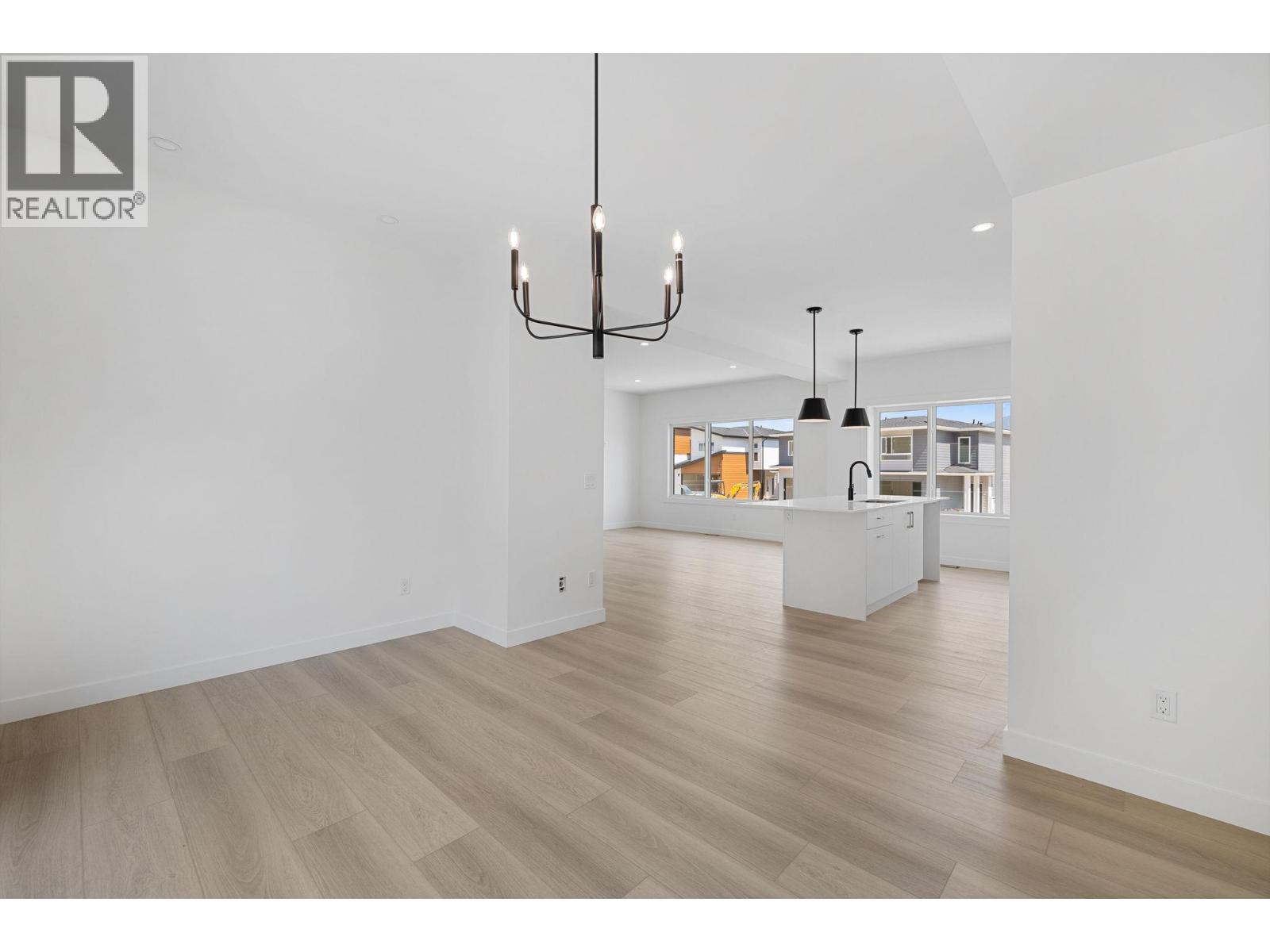 430 Arrowleaf Rise, Coldstream, British Columbia  V1B 2M4 - Photo 12 - 10397888