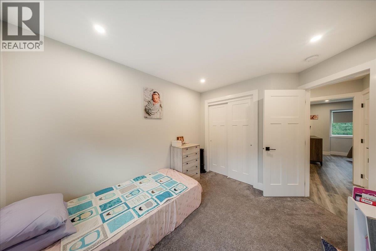 1065 Lower China Creek Road, Castlegar, British Columbia  V0G 1G0 - Photo 27 - 10397740