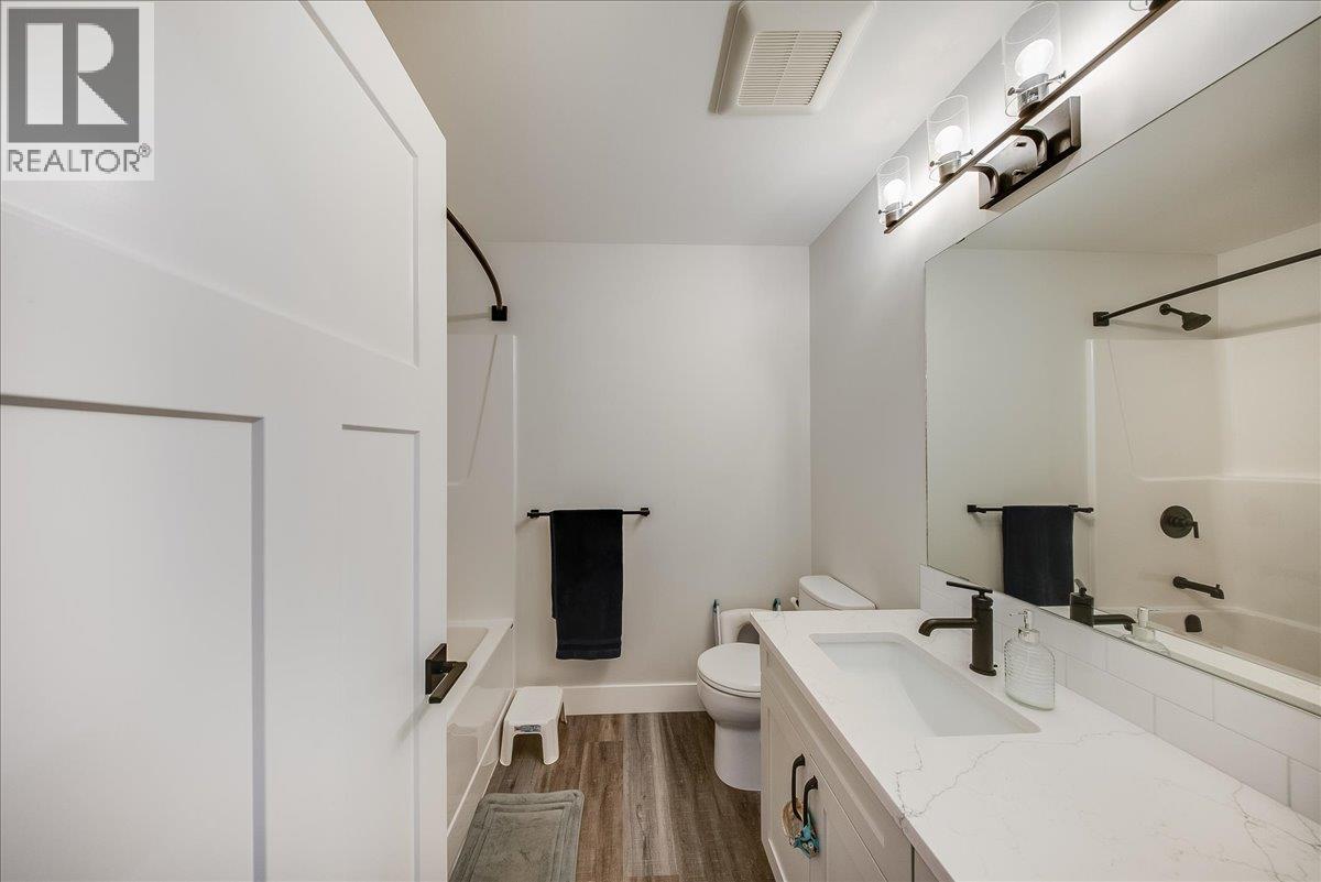 1065 Lower China Creek Road, Castlegar, British Columbia  V0G 1G0 - Photo 29 - 10397740