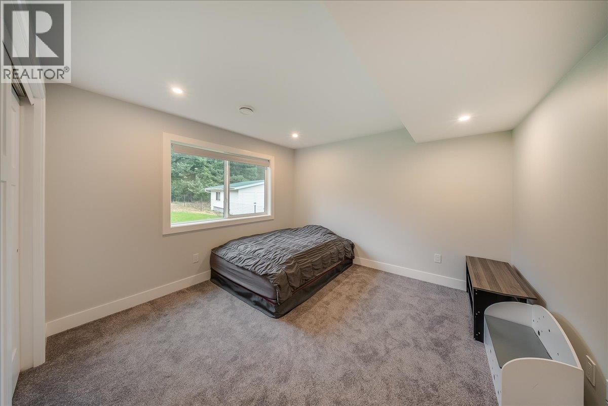 1065 Lower China Creek Road, Castlegar, British Columbia  V0G 1G0 - Photo 36 - 10397740