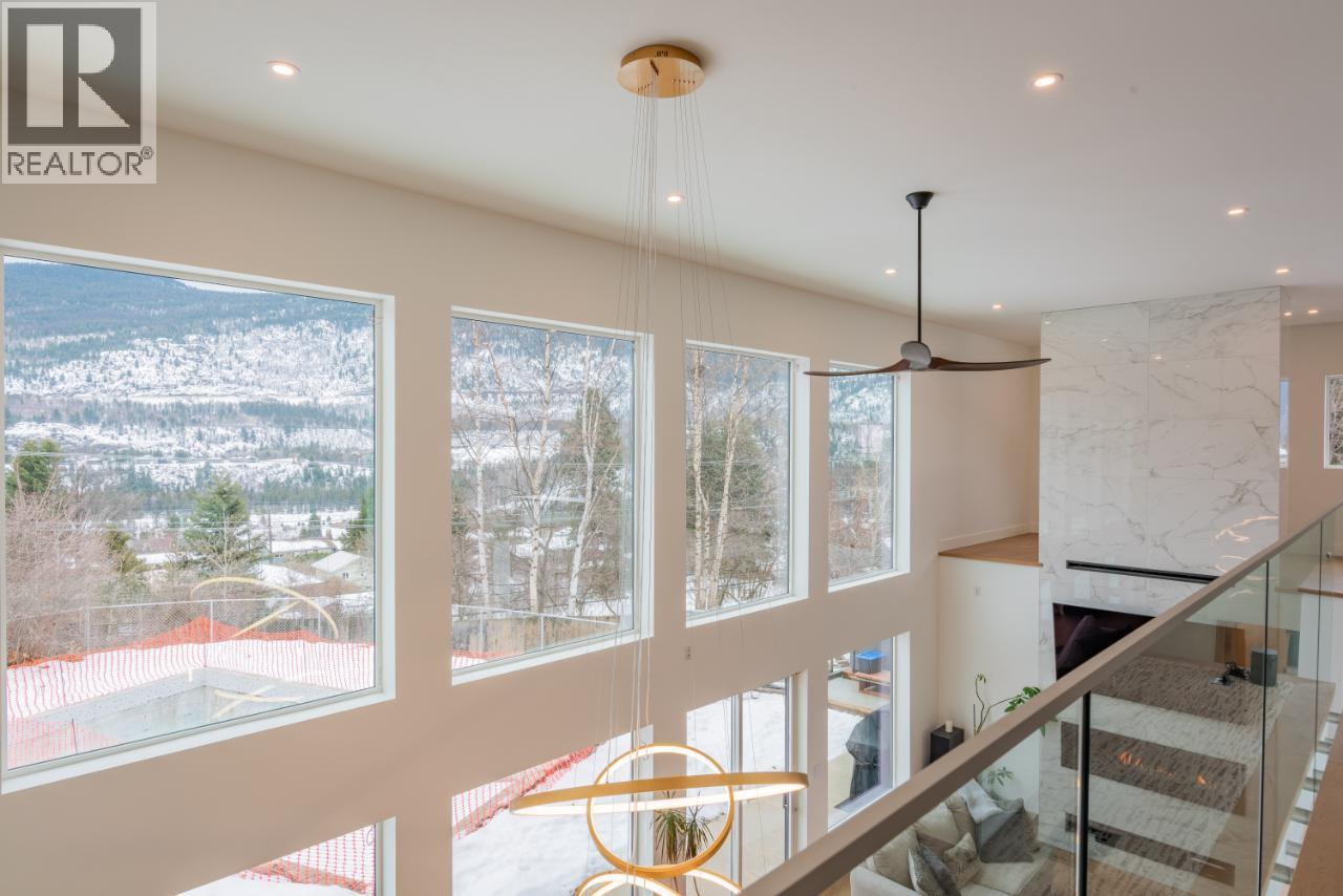 3429 8th Avenue, Castlegar, British Columbia  V1N 4L1 - Photo 26 - 10398040