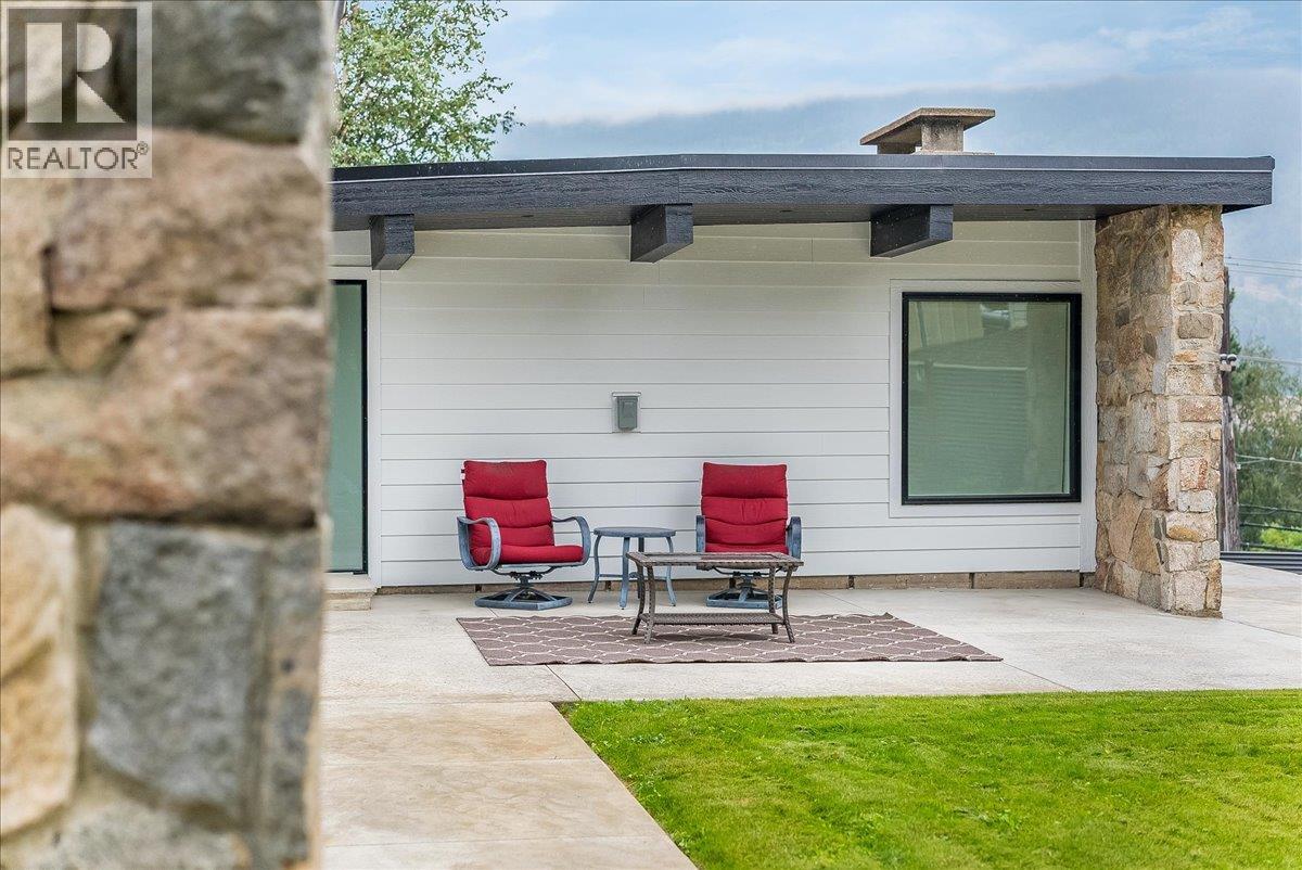 3429 8th Avenue, Castlegar, British Columbia  V1N 4L1 - Photo 71 - 10398040
