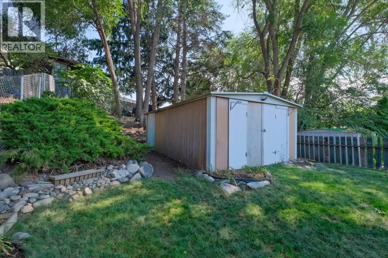 747 Hollywood Road S, Kelowna, British Columbia  V1X 5N1 - Photo 5 - 10397986