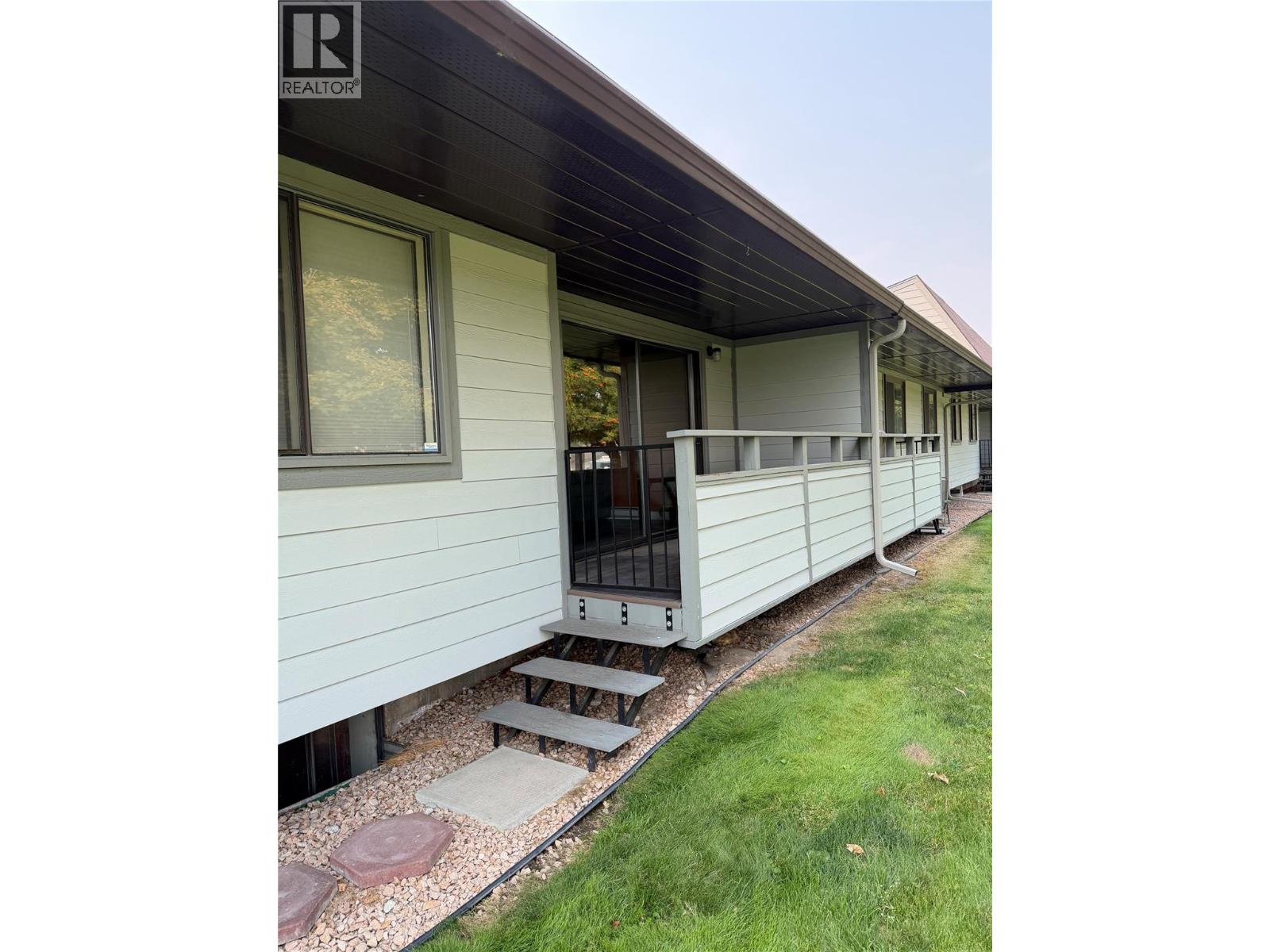 220 Prior Road S Unit# 1, Kelowna, British Columbia  V1X 2Y4 - Photo 3 - 10397969