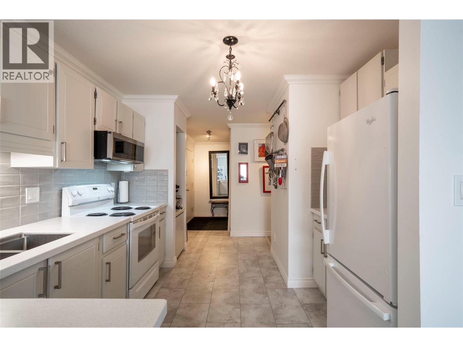 3608 27 Avenue Unit# 209, Vernon, British Columbia  V1T 1S4 - Photo 3 - 10397301