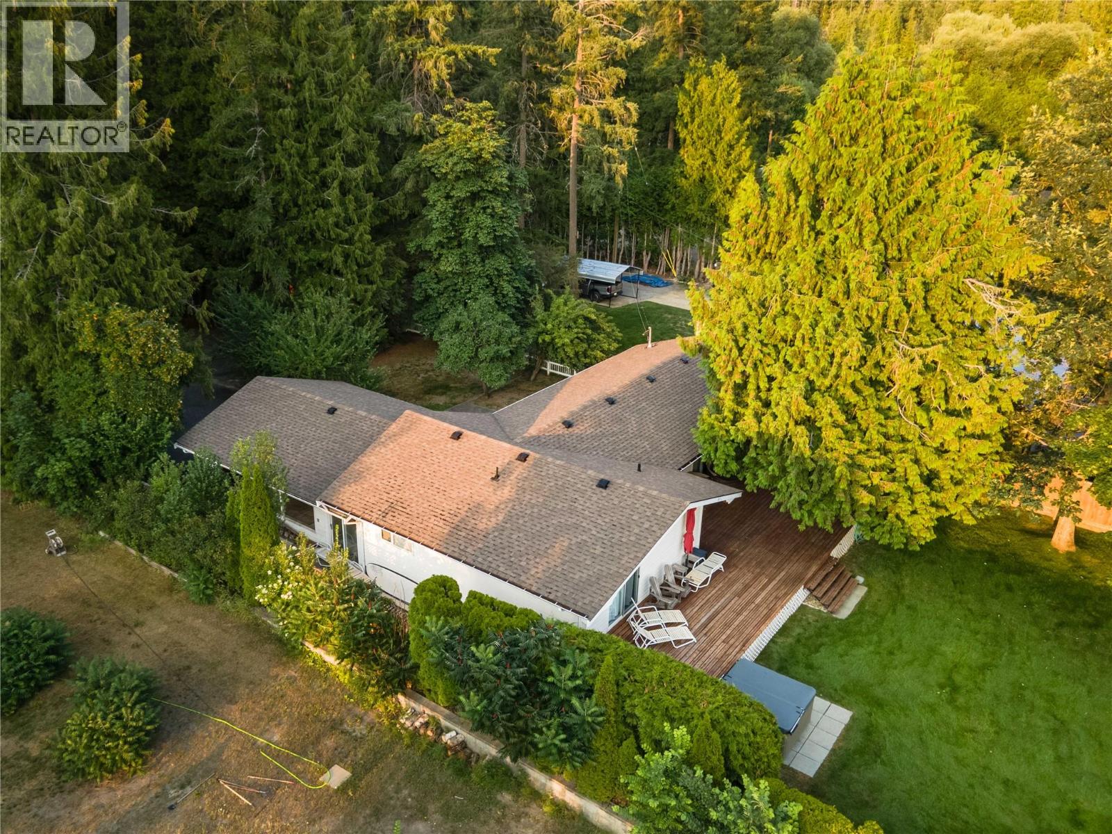 413 97a Highway, Sicamous, British Columbia  V0E 2V1 - Photo 17 - 10398054