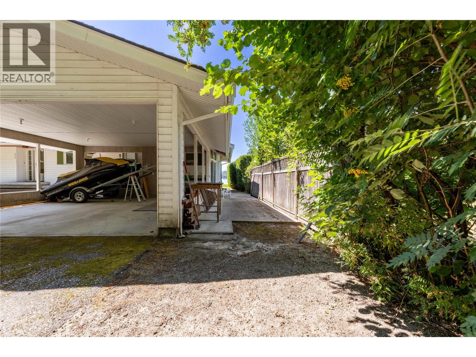 413 97a Highway, Sicamous, British Columbia  V0E 2V1 - Photo 28 - 10398054