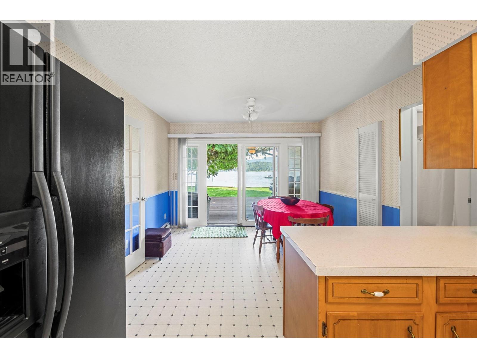 413 97a Highway, Sicamous, British Columbia  V0E 2V1 - Photo 42 - 10398054