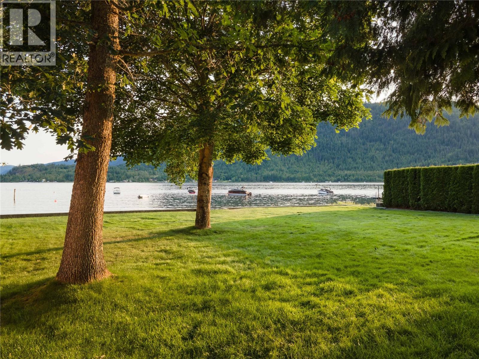 413 97a Highway, Sicamous, British Columbia  V0E 2V1 - Photo 6 - 10398054