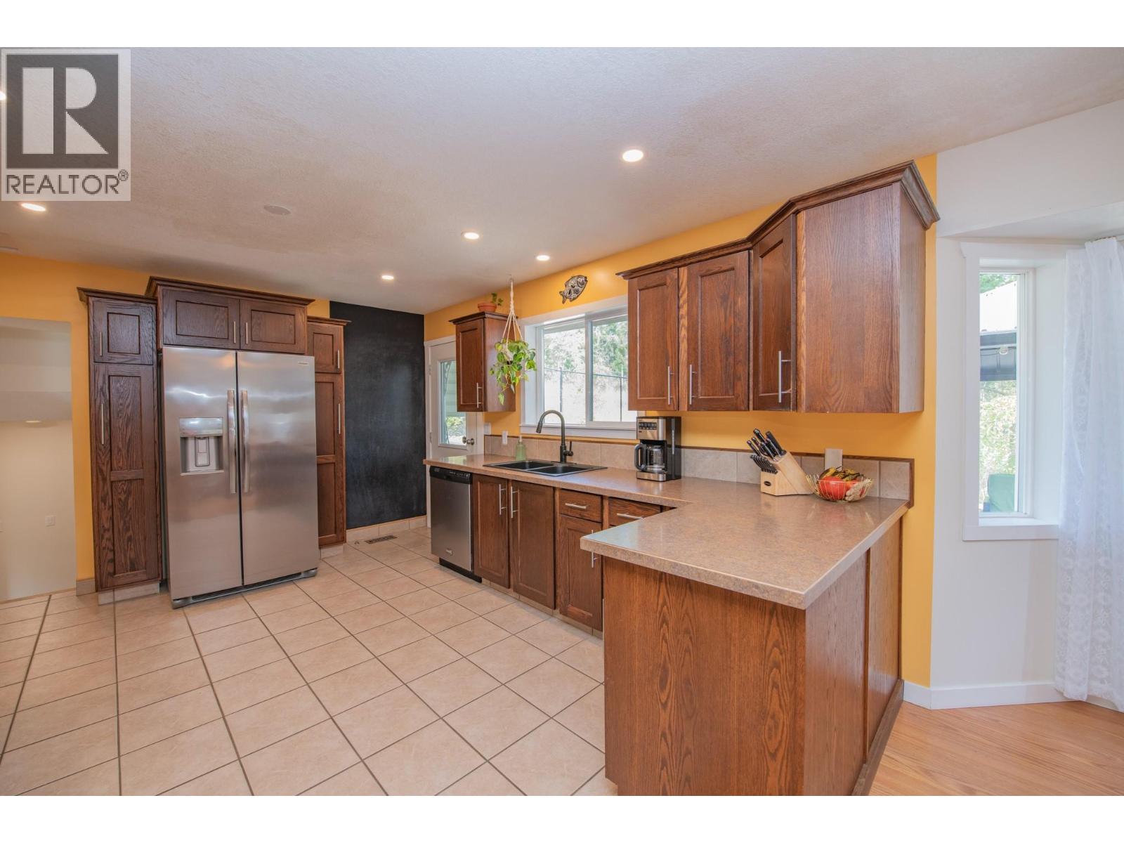 2209 Leblanc Street, Lumby, British Columbia  V0E 2G0 - Photo 12 - 10397937