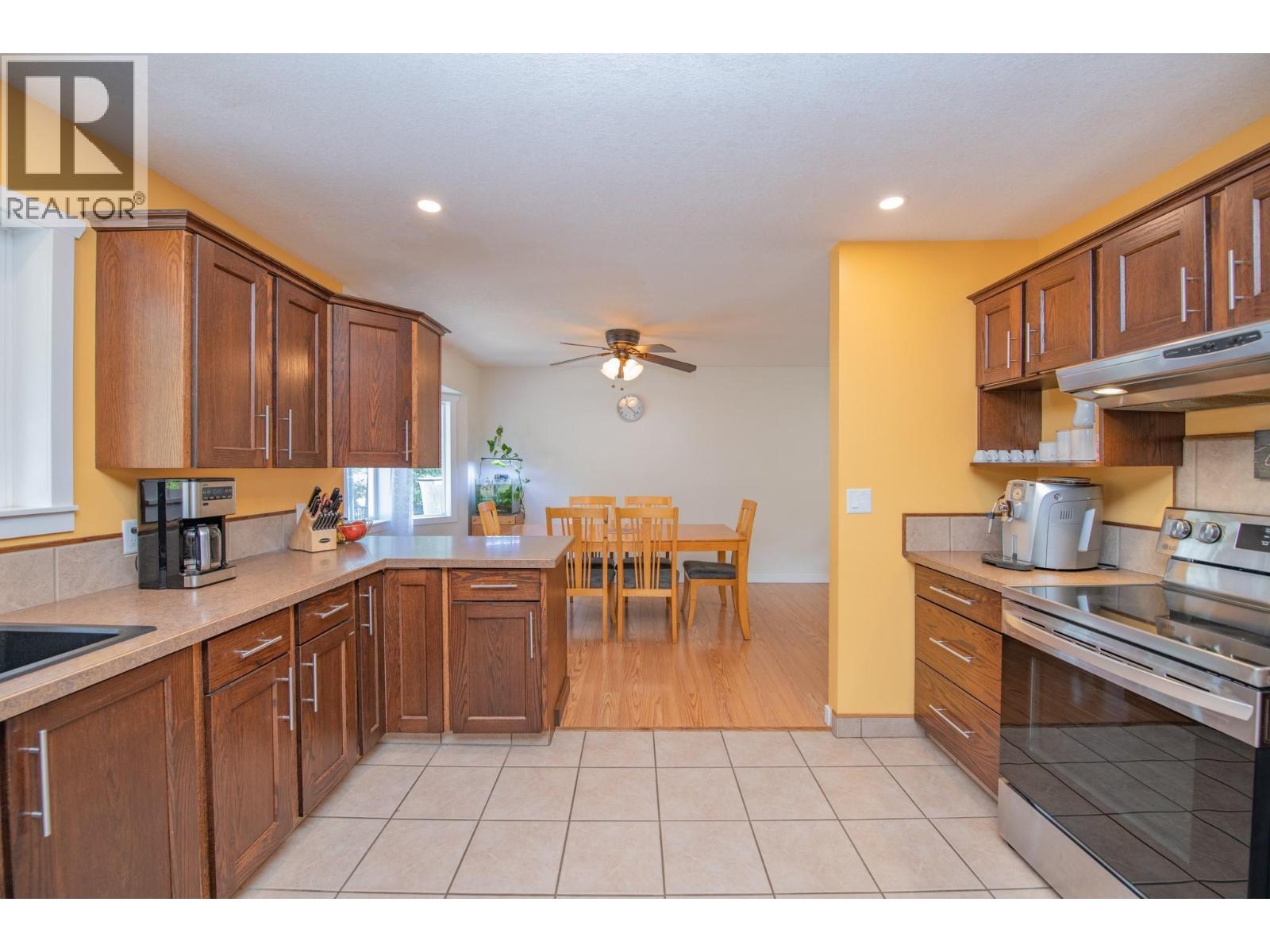 2209 Leblanc Street, Lumby, British Columbia  V0E 2G0 - Photo 17 - 10397937