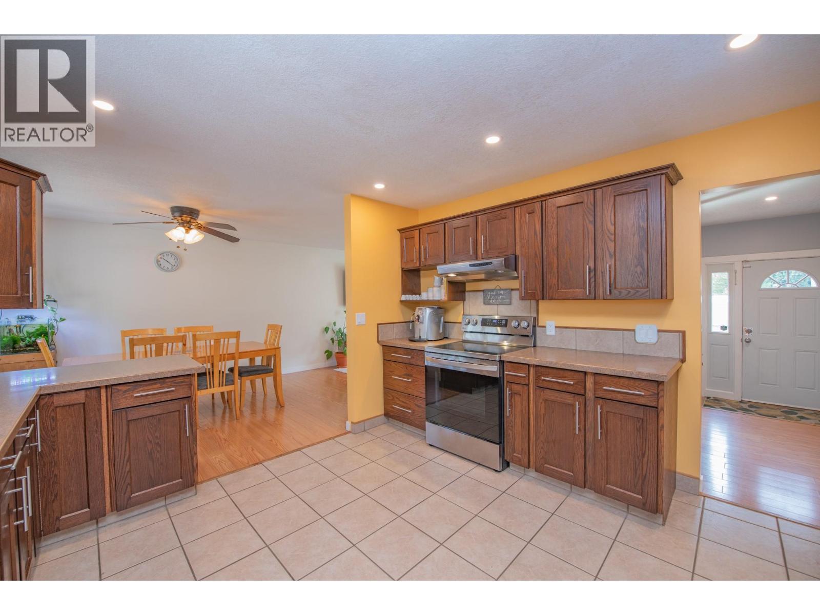 2209 Leblanc Street, Lumby, British Columbia  V0E 2G0 - Photo 18 - 10397937