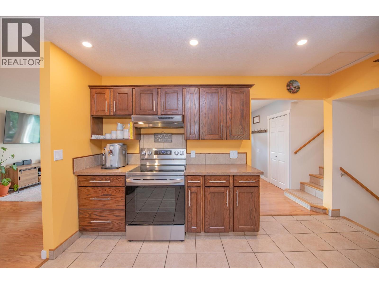 2209 Leblanc Street, Lumby, British Columbia  V0E 2G0 - Photo 19 - 10397937