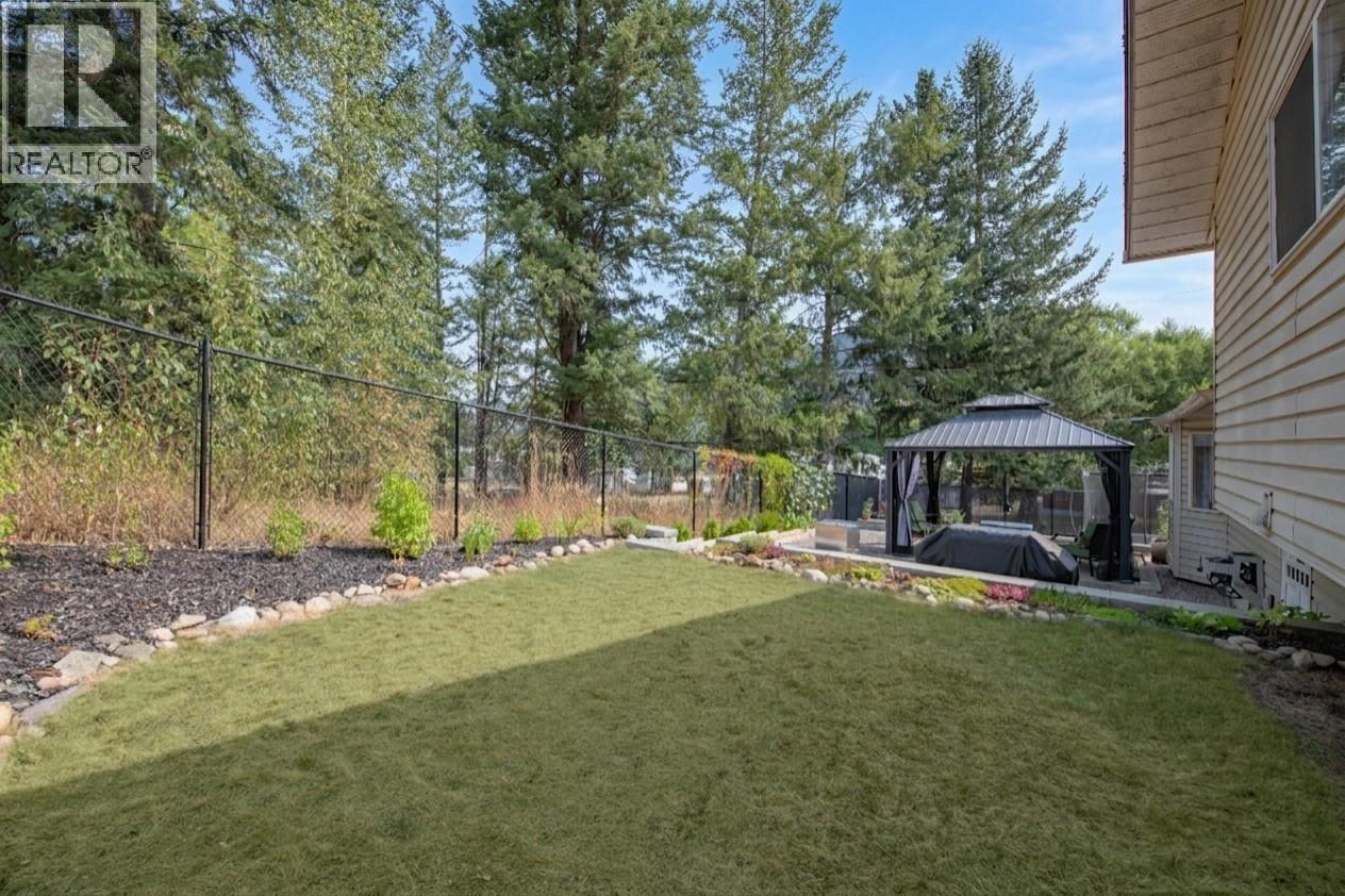 2209 Leblanc Street, Lumby, British Columbia  V0E 2G0 - Photo 42 - 10397937
