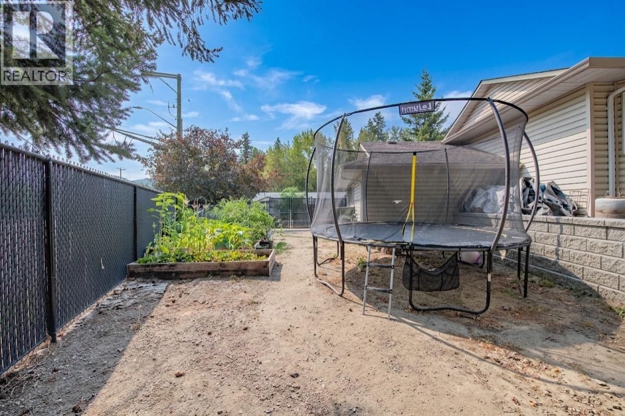 2209 Leblanc Street, Lumby, British Columbia  V0E 2G0 - Photo 46 - 10397937