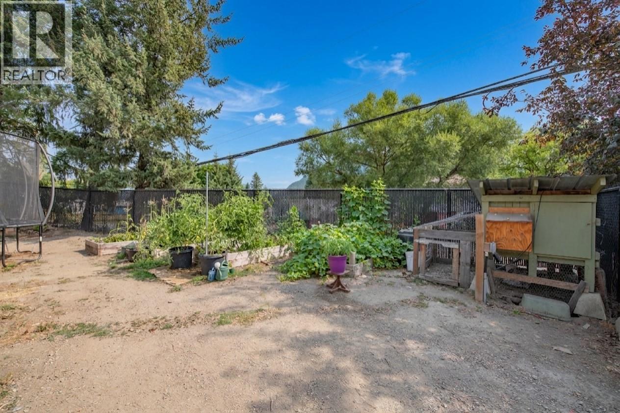 2209 Leblanc Street, Lumby, British Columbia  V0E 2G0 - Photo 47 - 10397937
