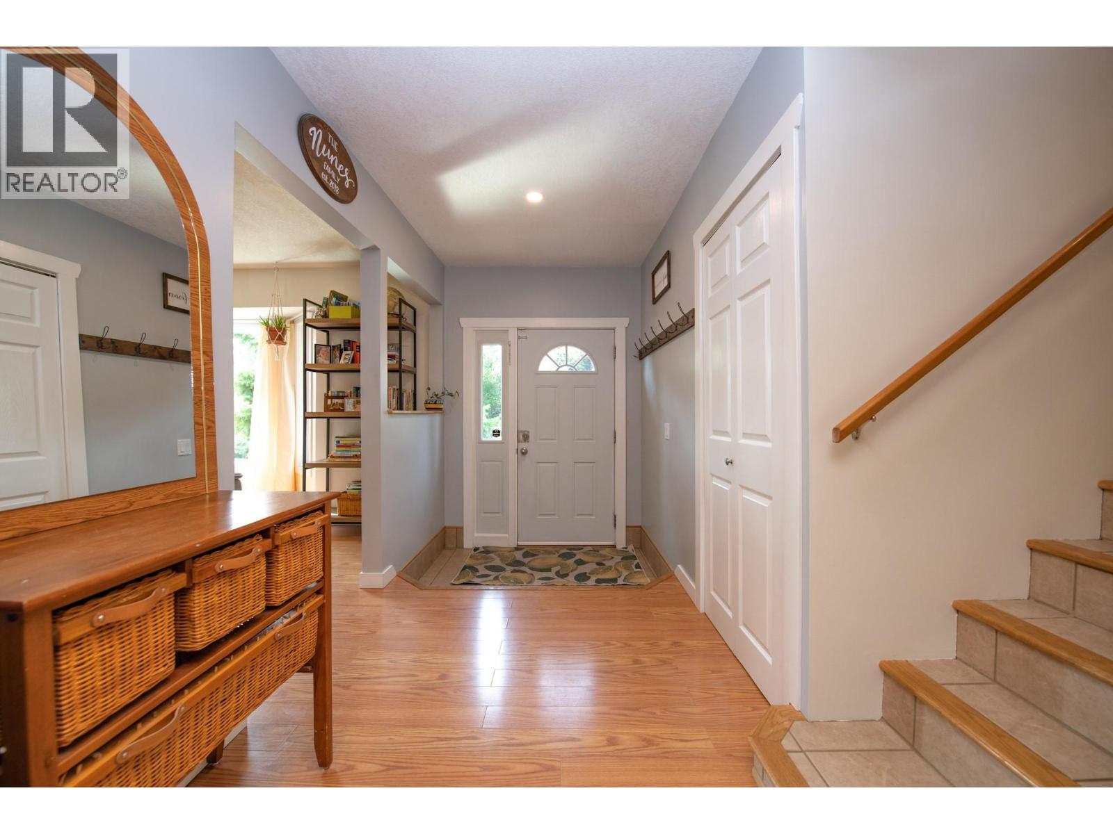 2209 Leblanc Street, Lumby, British Columbia  V0E 2G0 - Photo 5 - 10397937