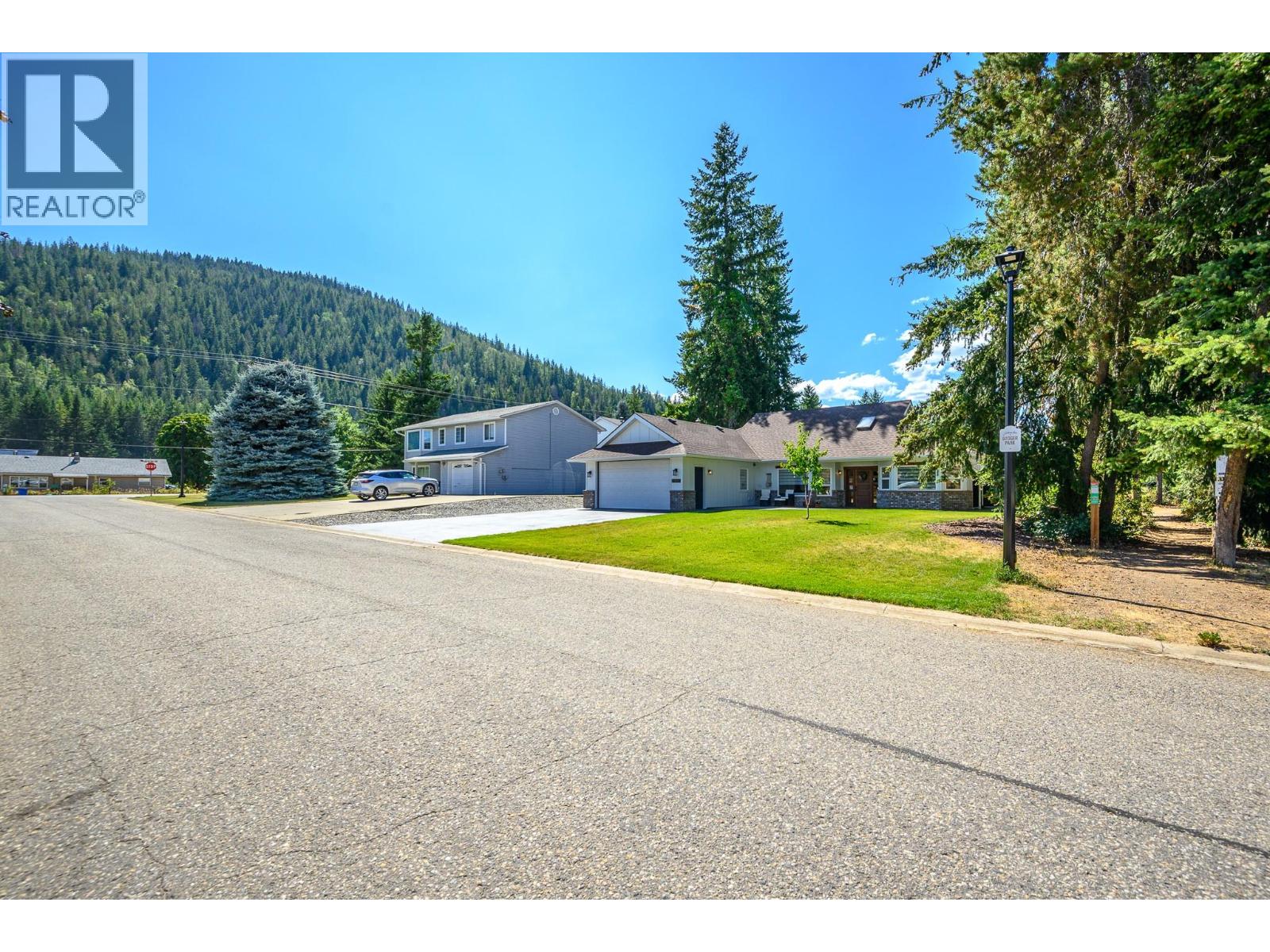 1941 18 Street Se, Salmon Arm, British Columbia  V1E 1L4 - Photo 77 - 10397919