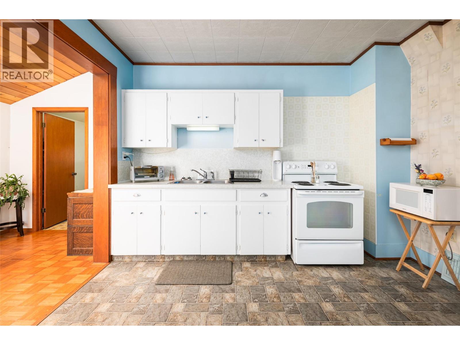 1843 Mclaren Street, Creston, British Columbia  V0B 1G5 - Photo 16 - 10397899