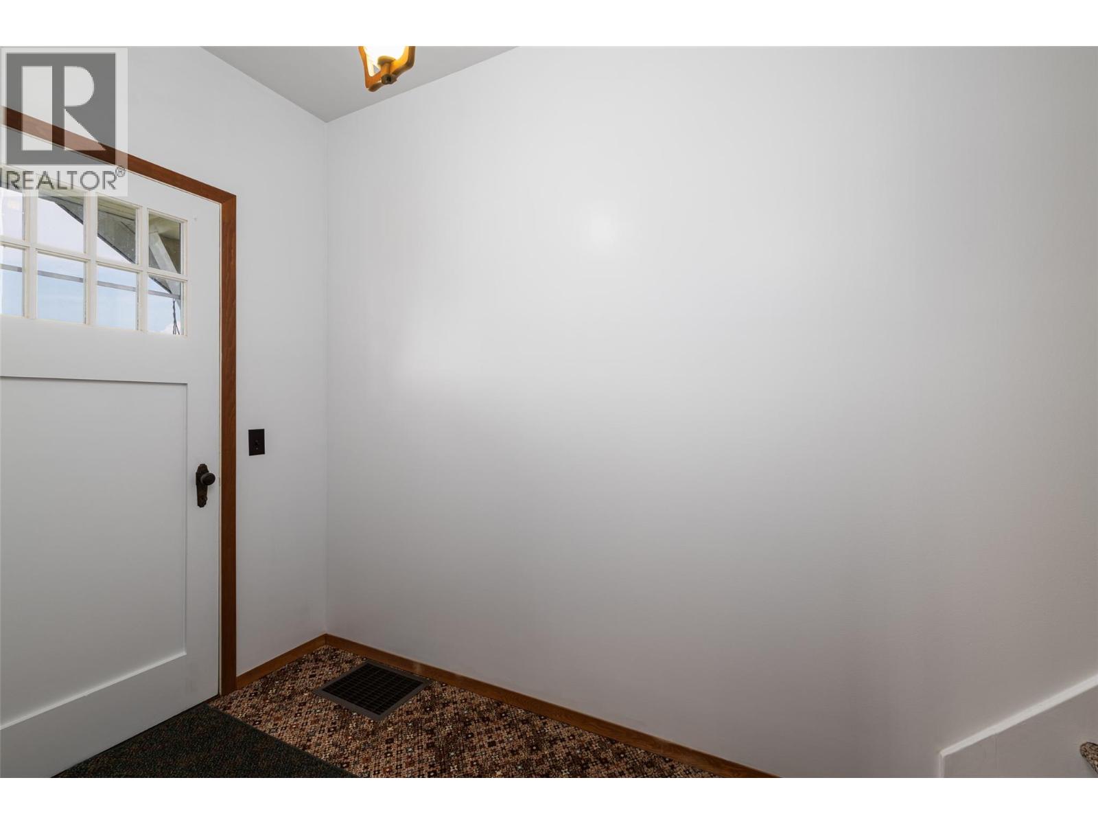 1843 Mclaren Street, Creston, British Columbia  V0B 1G5 - Photo 25 - 10397899