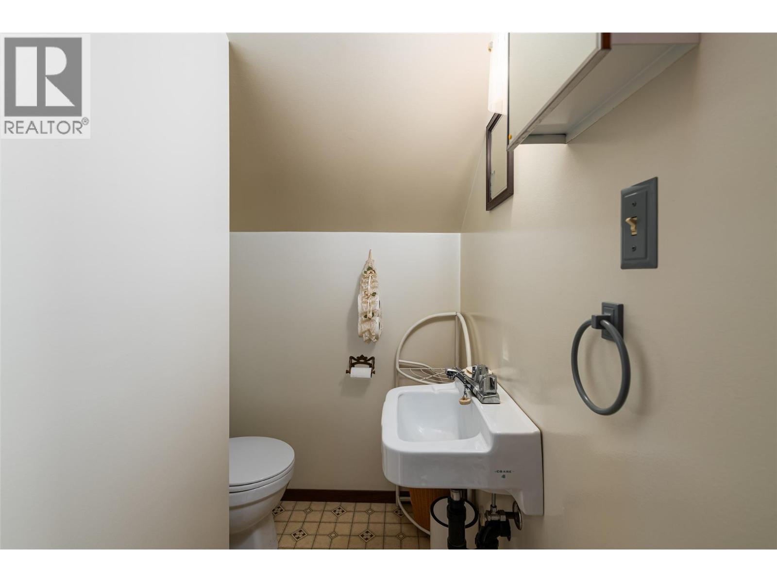 1843 Mclaren Street, Creston, British Columbia  V0B 1G5 - Photo 31 - 10397899