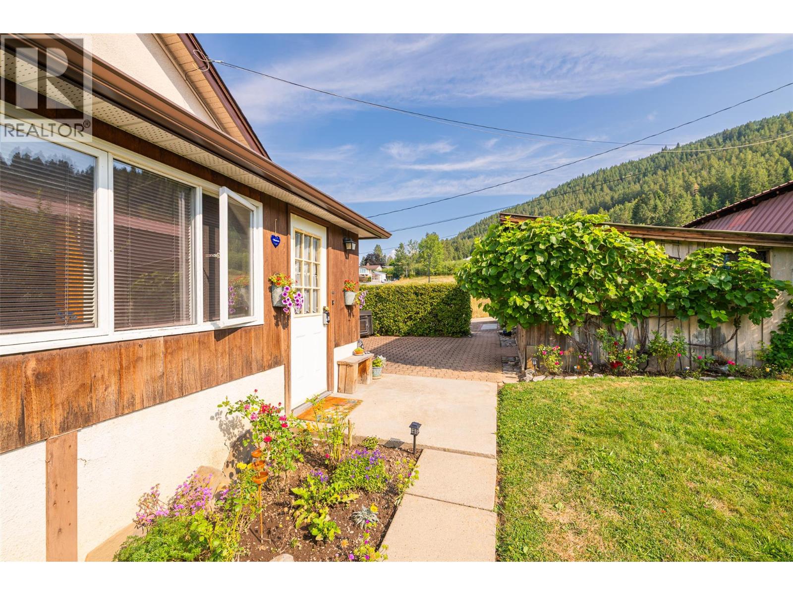 1843 Mclaren Street, Creston, British Columbia  V0B 1G5 - Photo 39 - 10397899