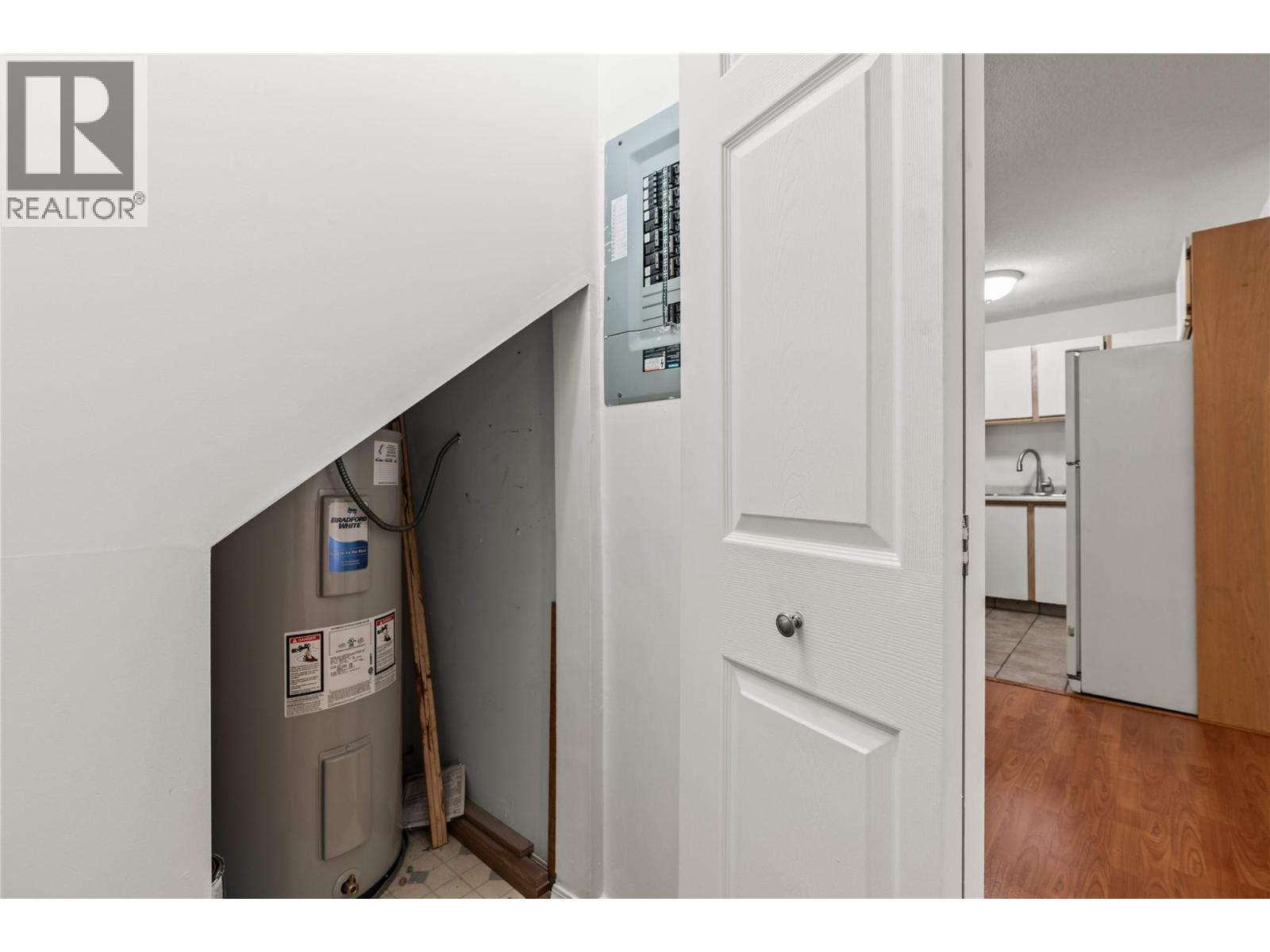 4202 Alexis Park Drive, Vernon, British Columbia  v1t 6h3 - Photo 12 - 10397941