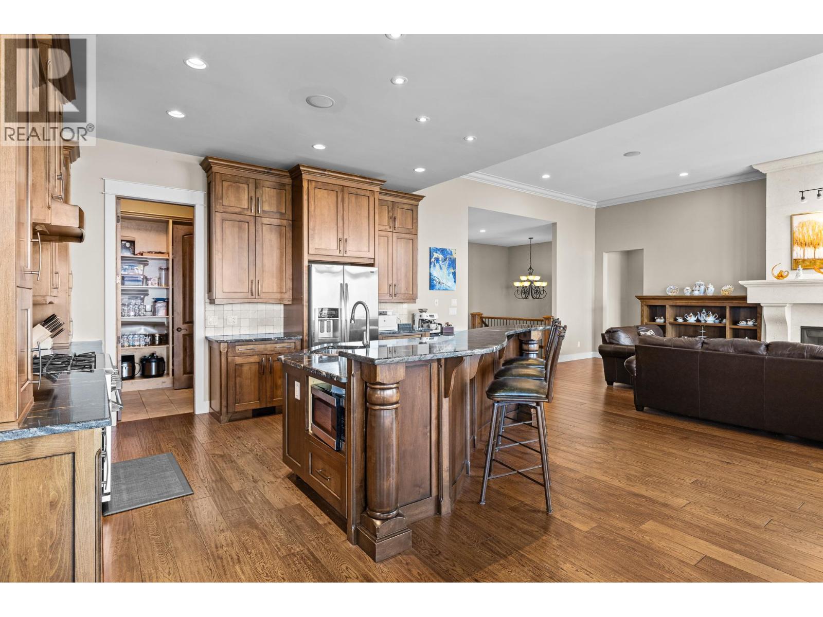 942 Hewetson Avenue, Kelowna, British Columbia  V1W 5H8 - Photo 10 - 10397967
