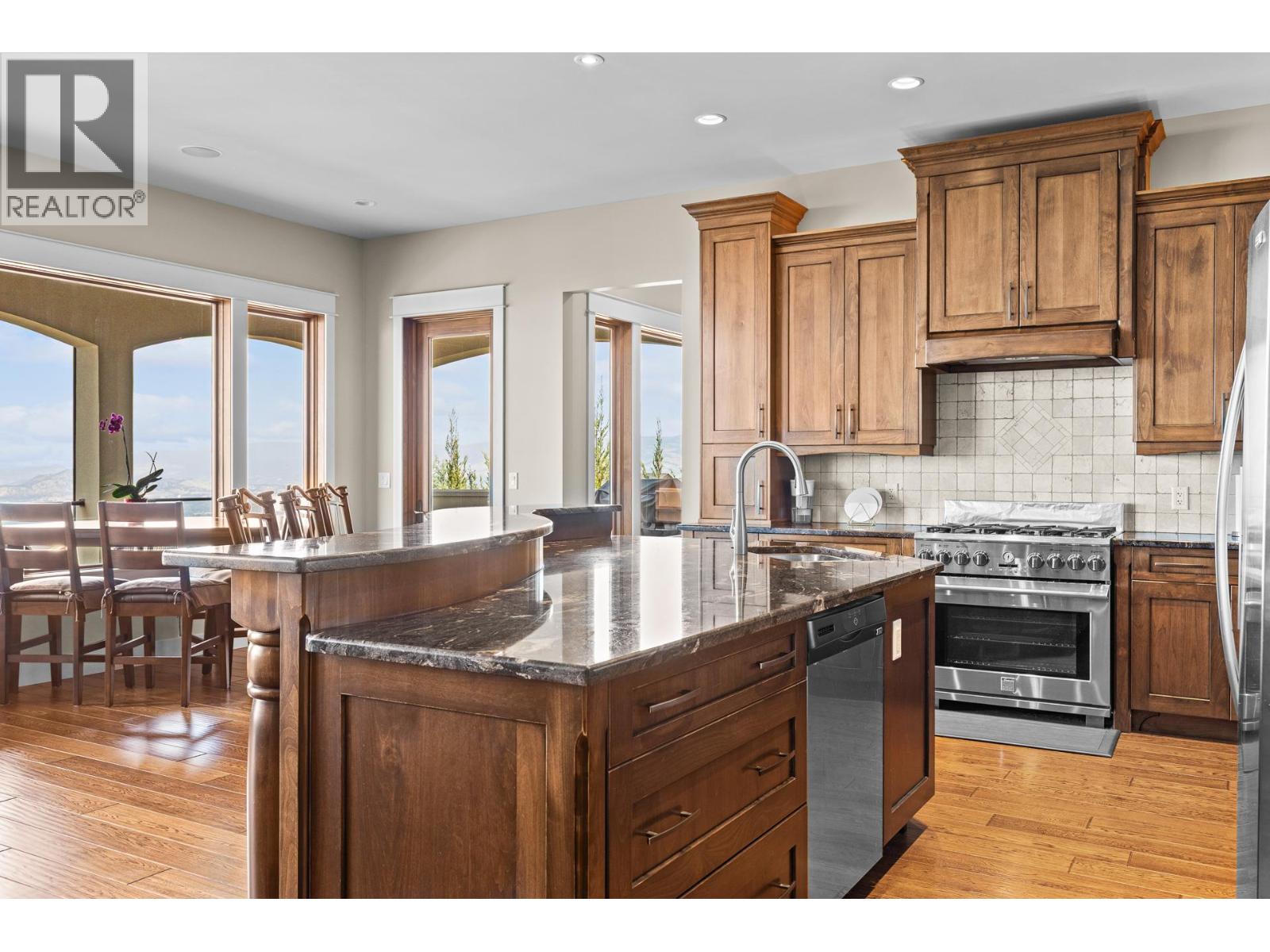 942 Hewetson Avenue, Kelowna, British Columbia  V1W 5H8 - Photo 11 - 10397967