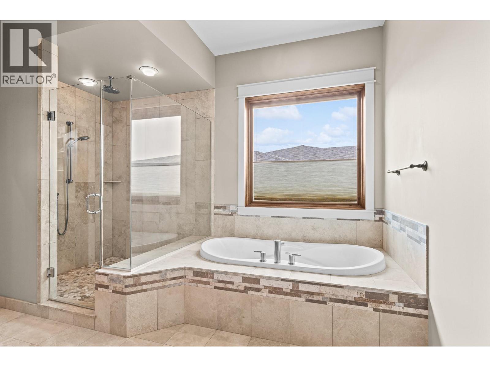 942 Hewetson Avenue, Kelowna, British Columbia  V1W 5H8 - Photo 30 - 10397967