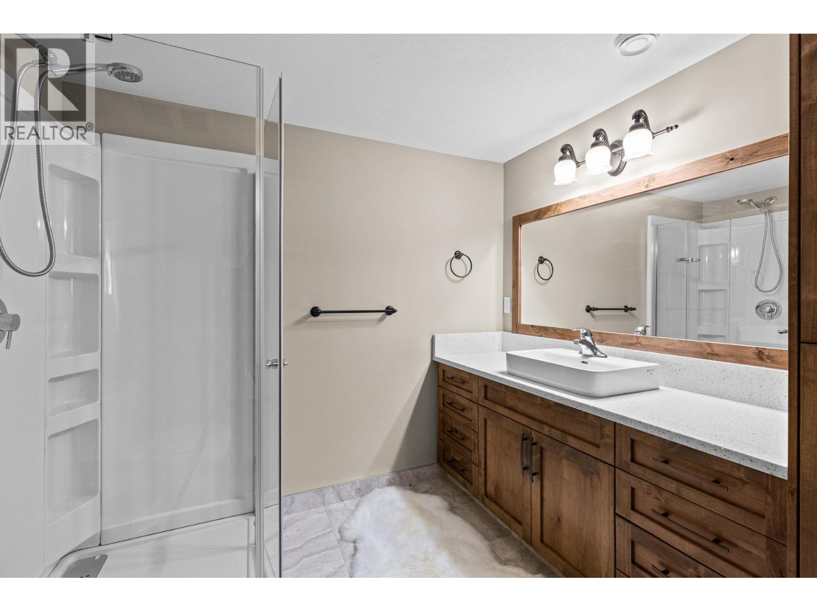 942 Hewetson Avenue, Kelowna, British Columbia  V1W 5H8 - Photo 46 - 10397967