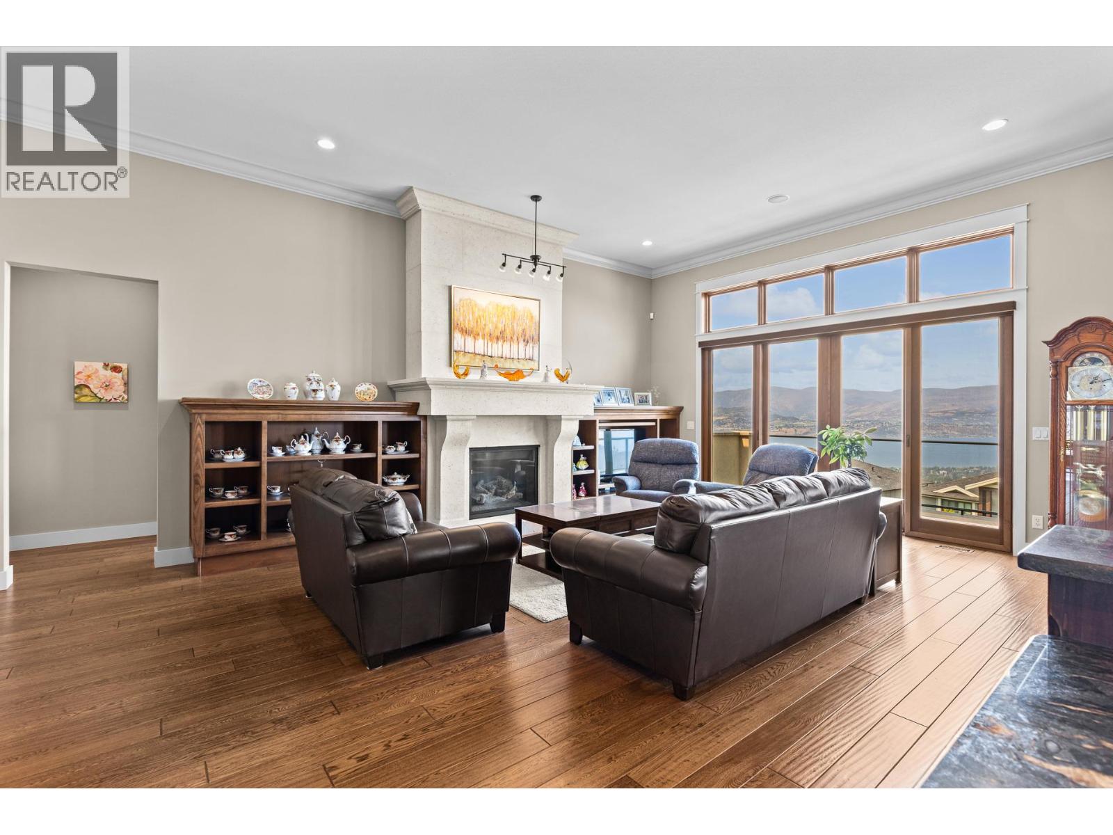 942 Hewetson Avenue, Kelowna, British Columbia  V1W 5H8 - Photo 6 - 10397967